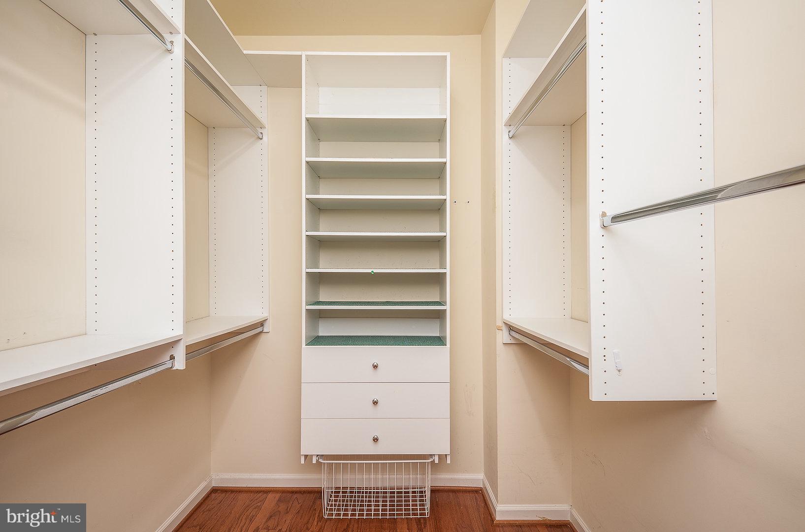 FALLS RUN - Residential