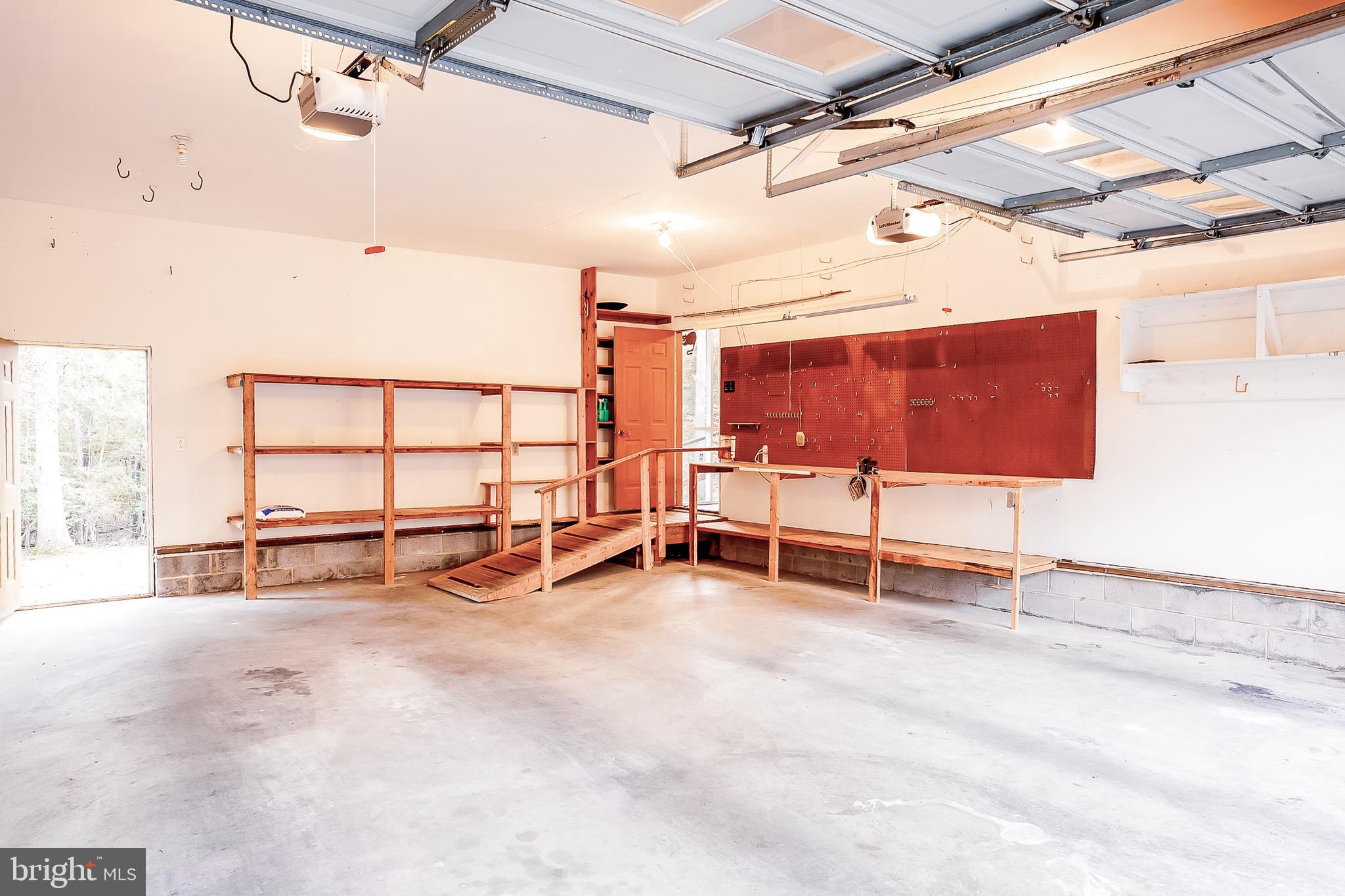 CHESTNUT RIDGE - Residential