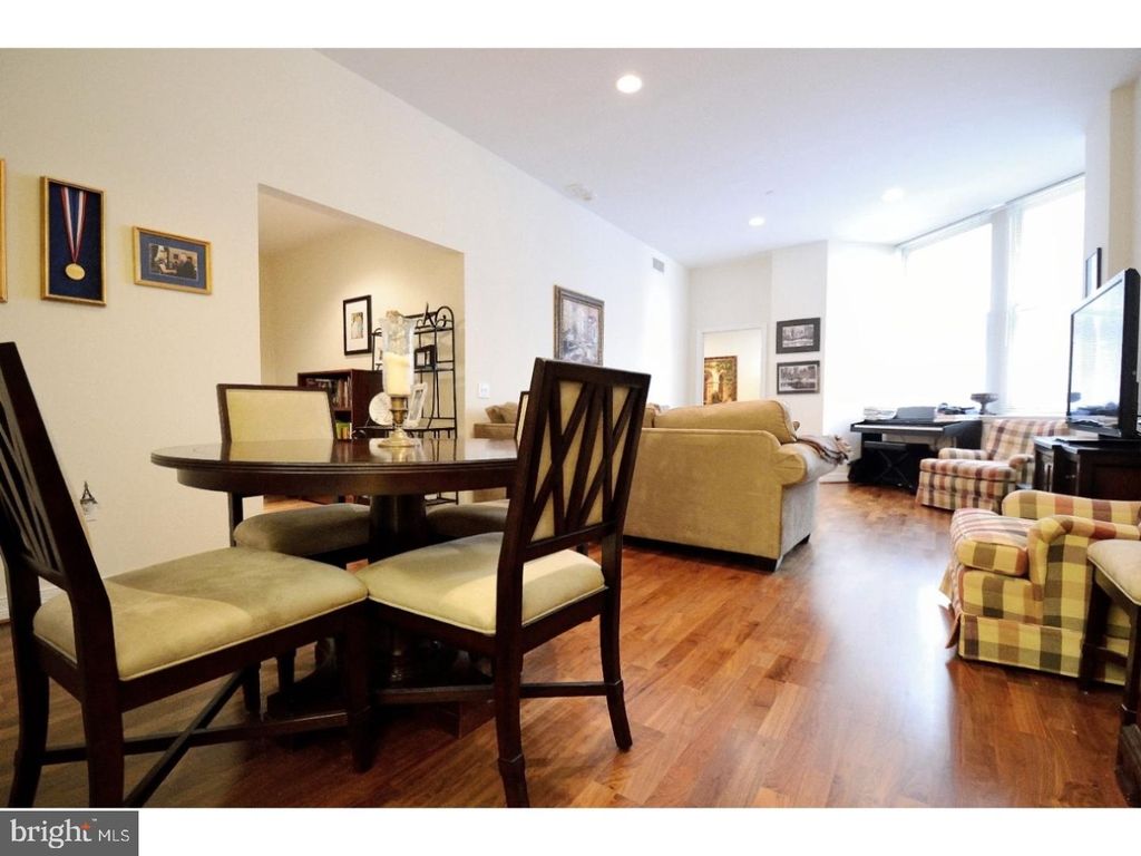 Photo of 1600 Arch Street #914, PHILADELPHIA, PA 19103 (MLS # PAPH2567550)