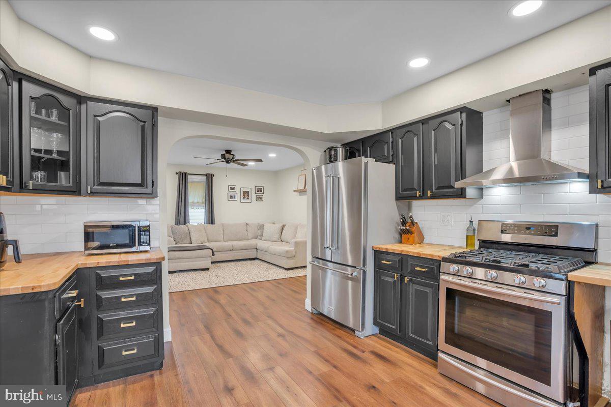8 EASLICK AVENUE