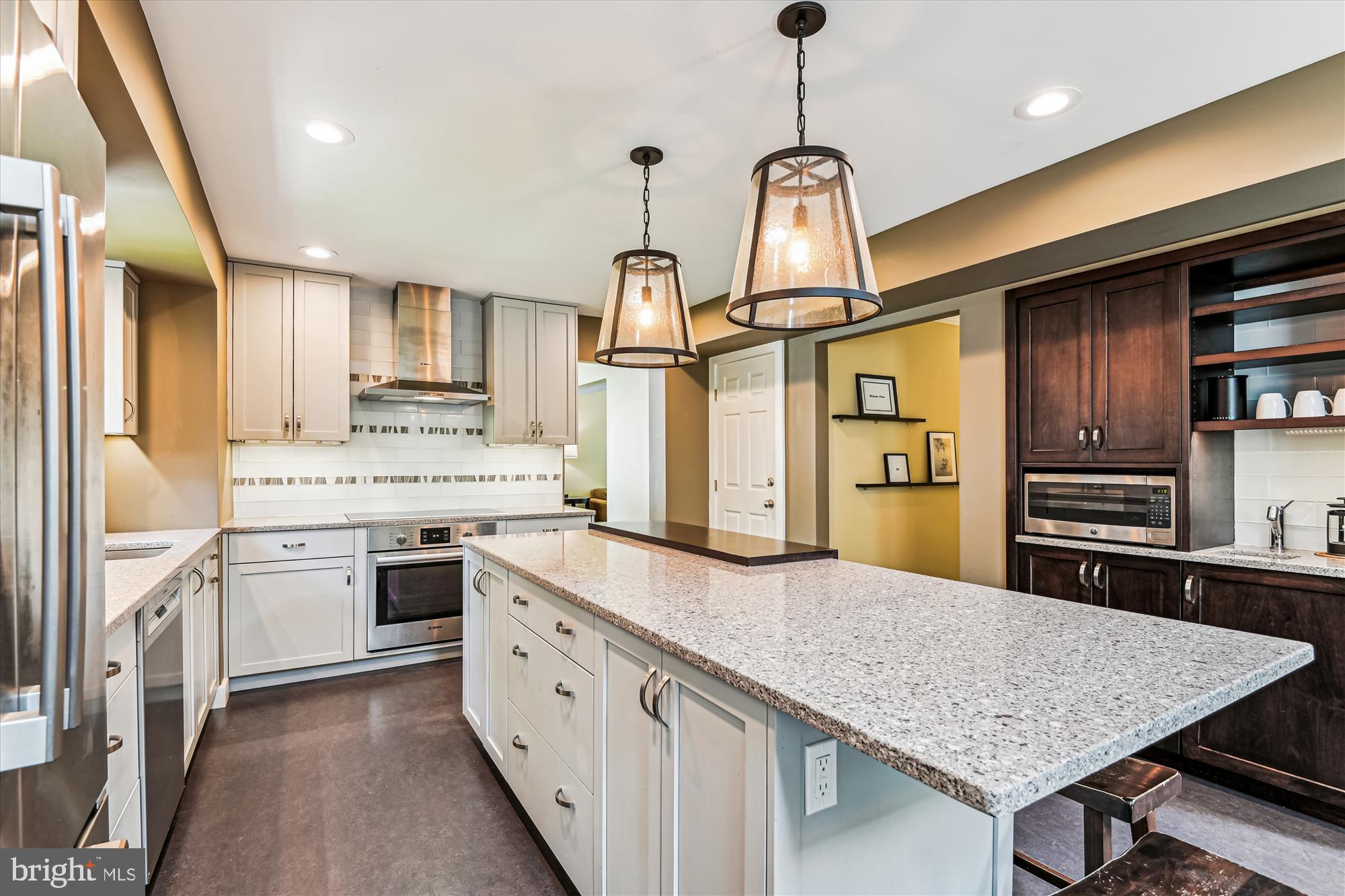 798 WINDGATE DRIVE