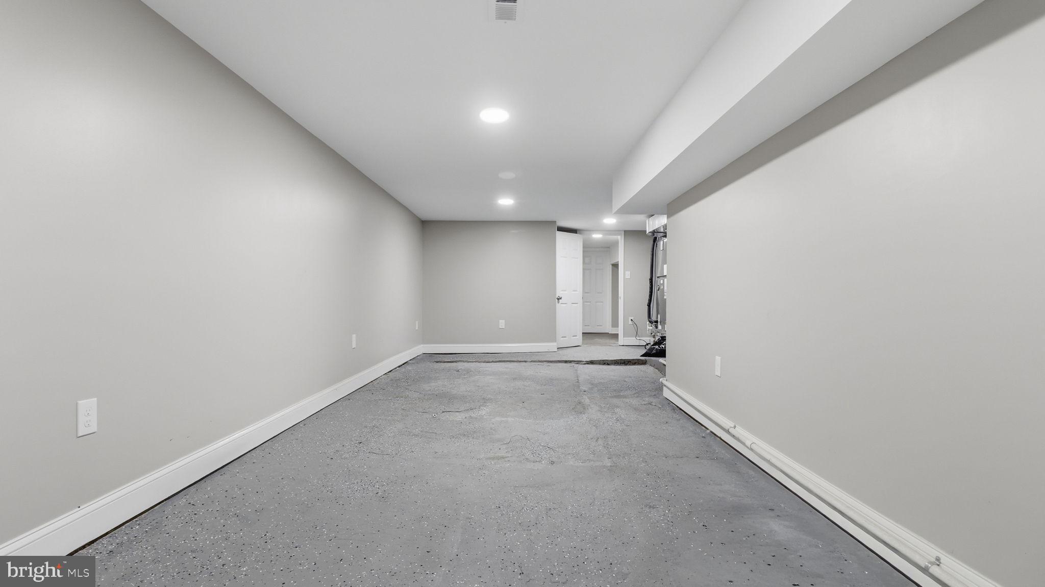 SANDTOWN-WINCHESTER - Residential Lease