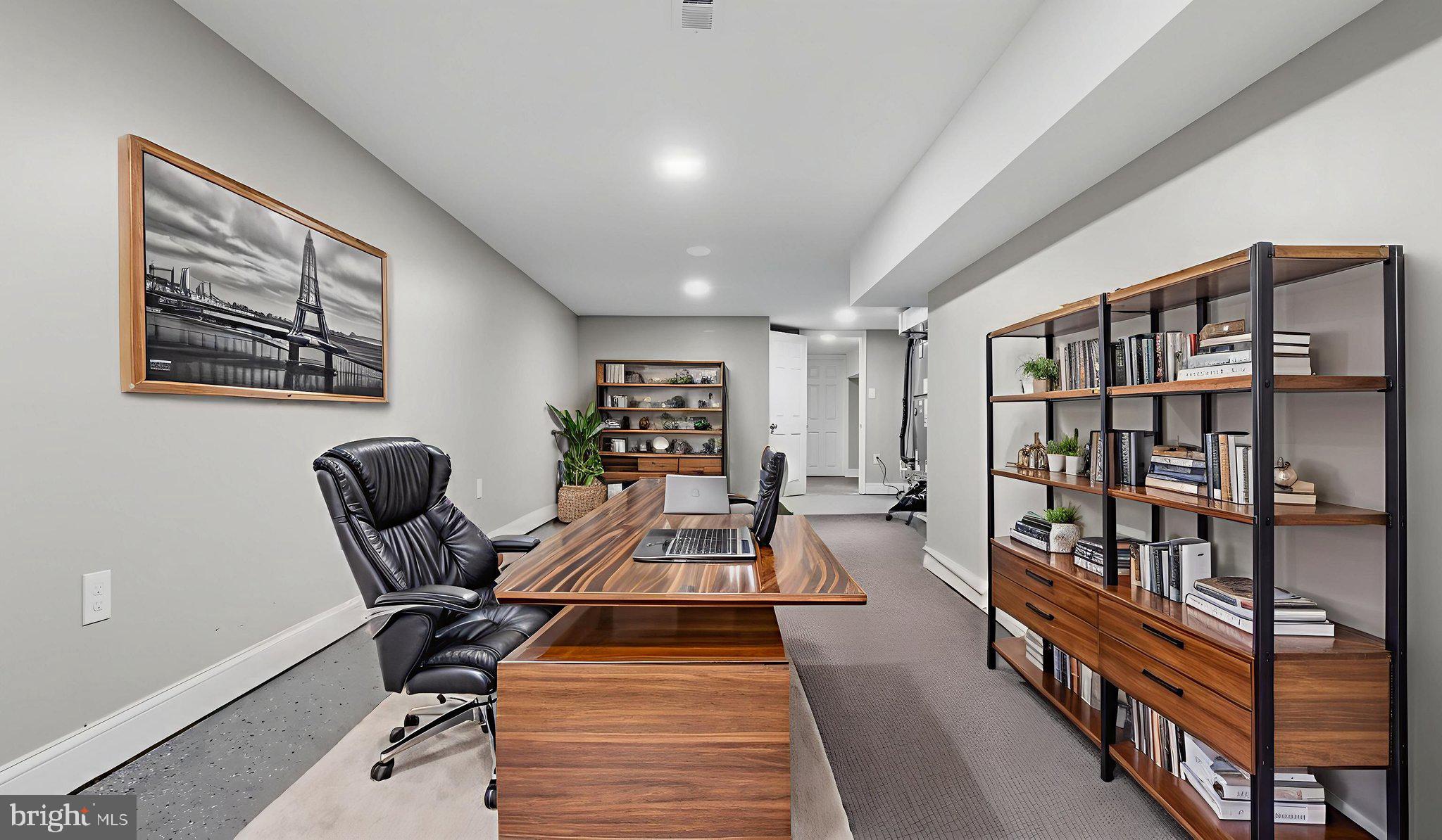 SANDTOWN-WINCHESTER - Residential Lease