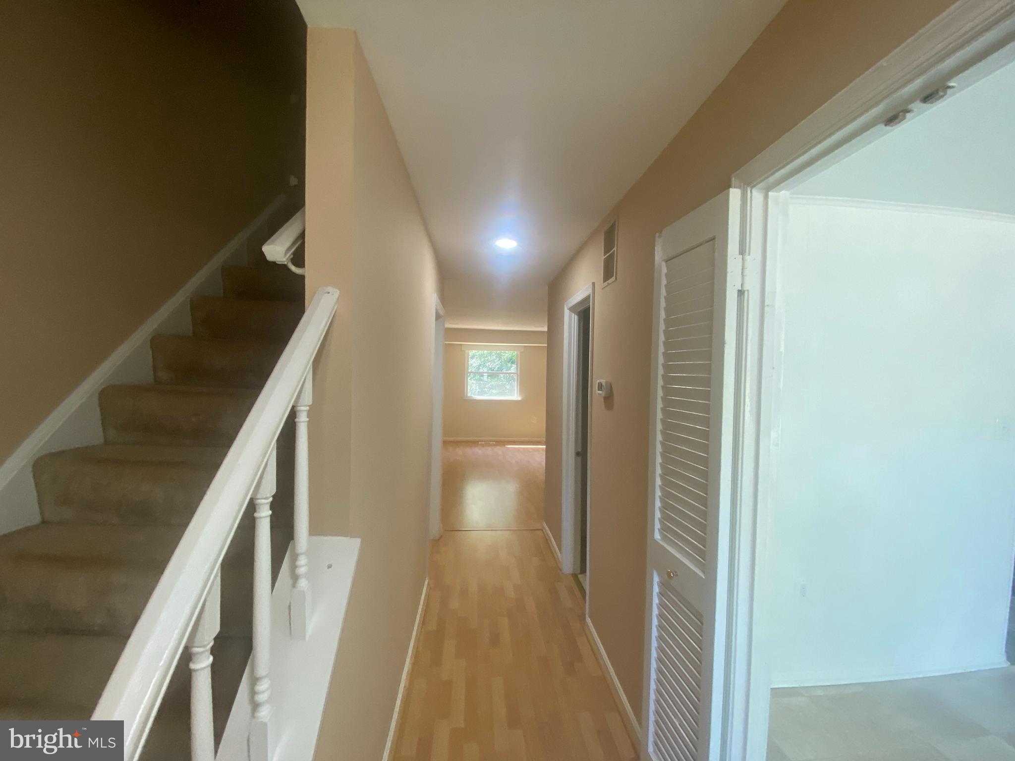 BURKE STATION SQUARE - Residential Lease