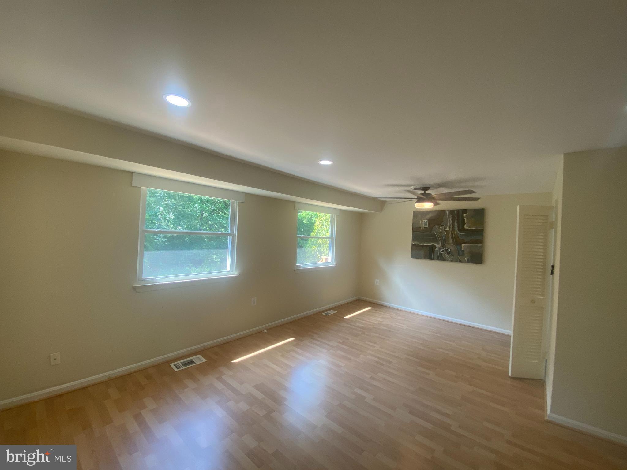 BURKE STATION SQUARE - Residential Lease