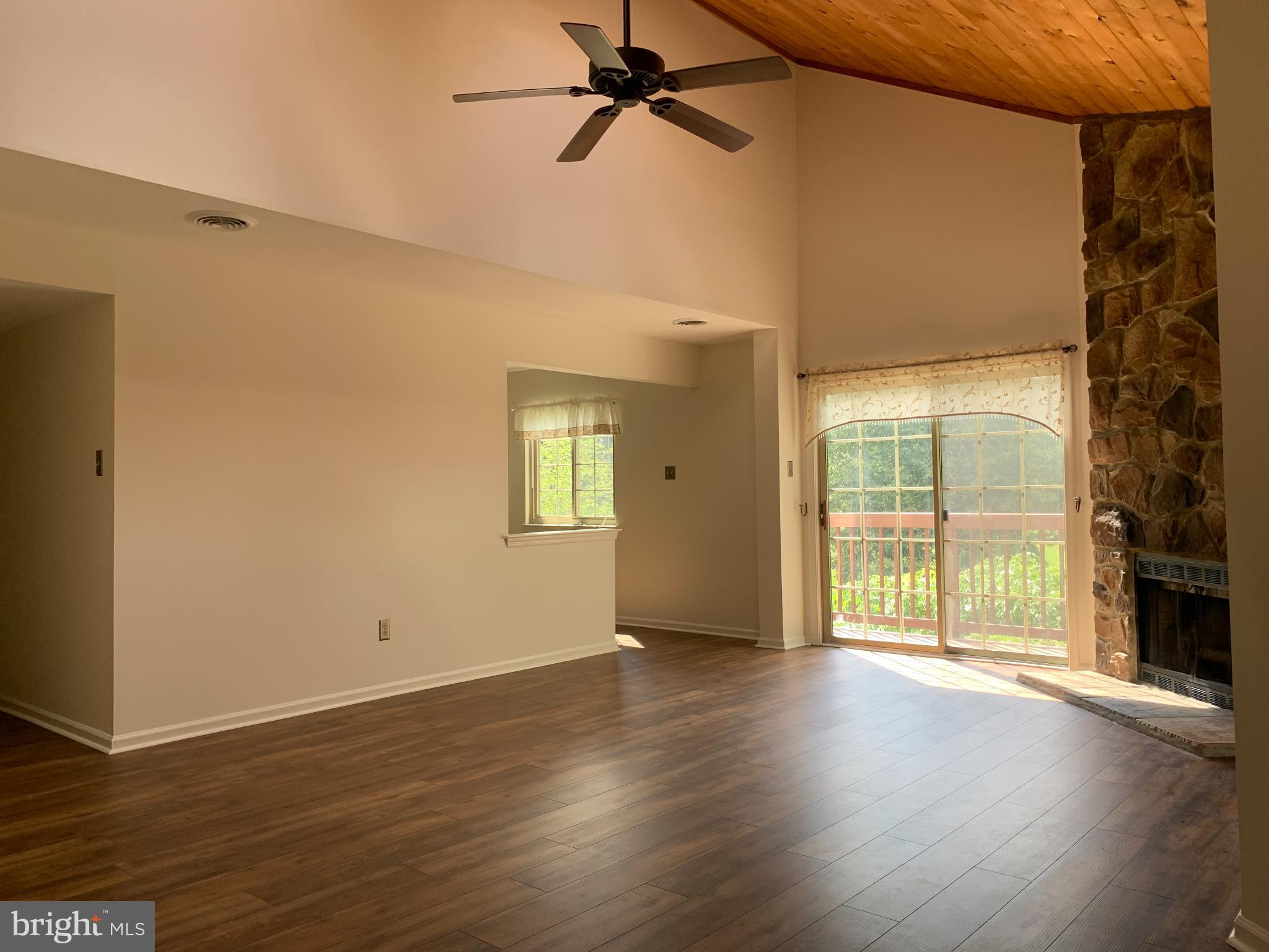 LINDENFIELD - Residential Lease