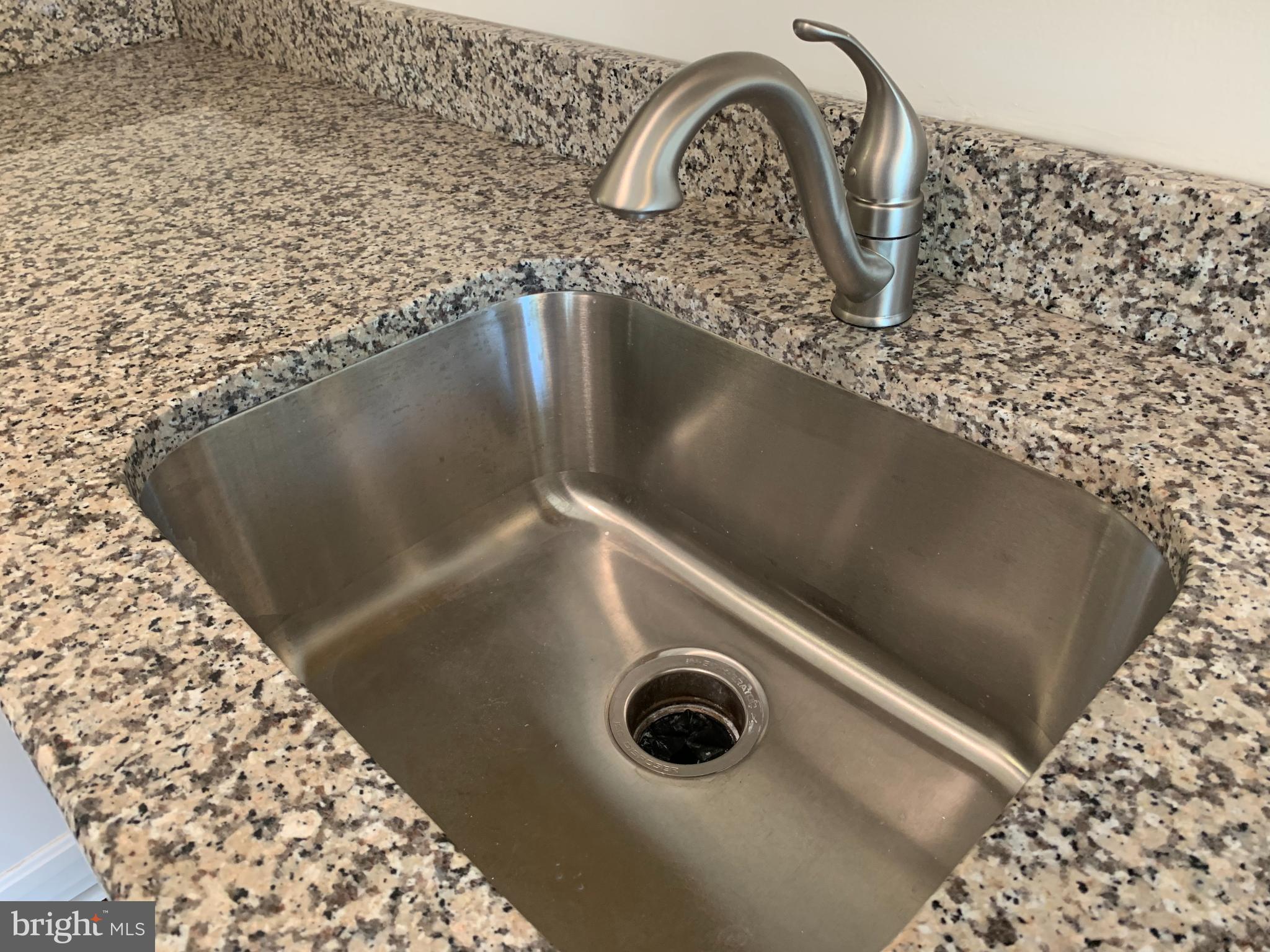 LINDENFIELD - Residential Lease