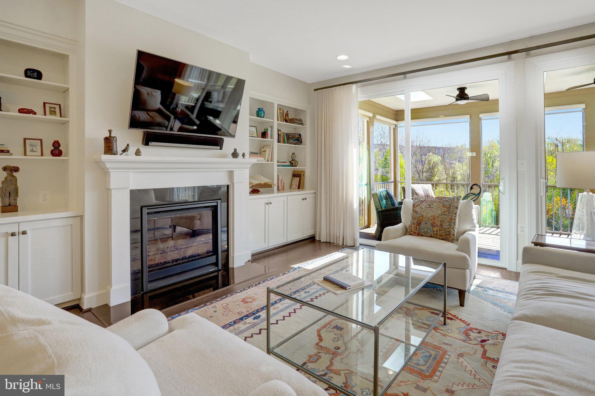 WALHAVEN AT KINGSTOWNE - Residential