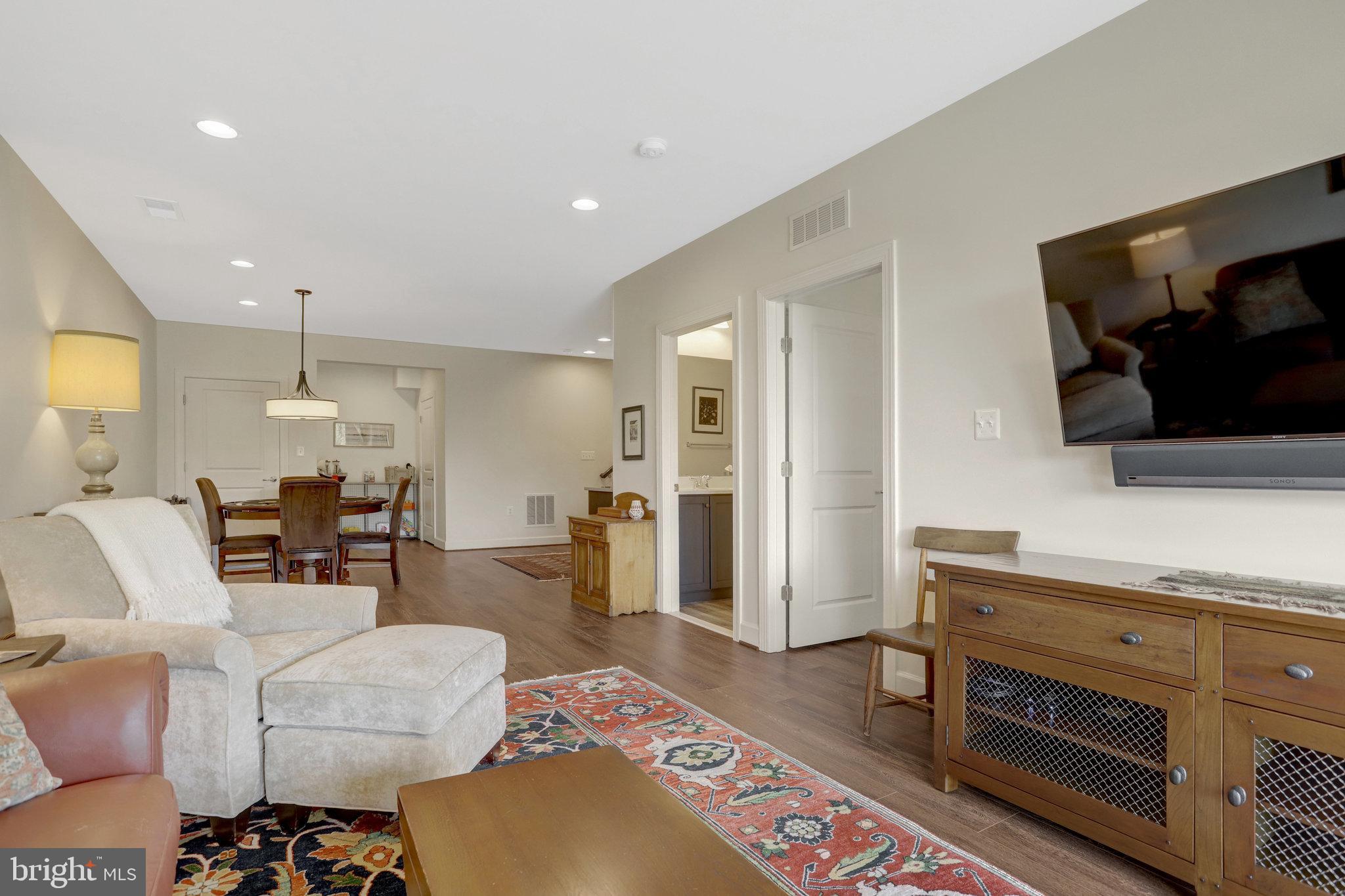 WALHAVEN AT KINGSTOWNE - Residential