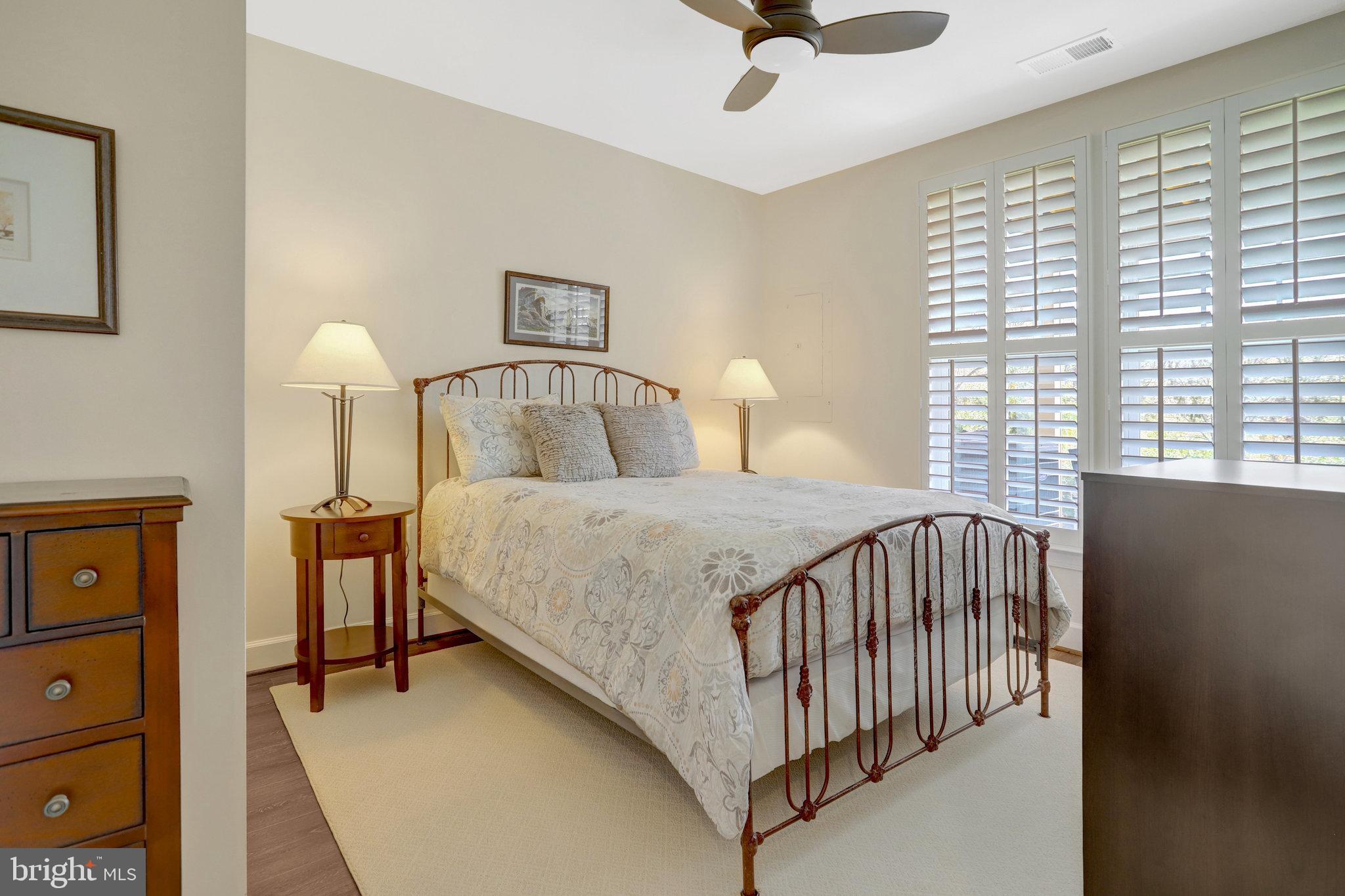 WALHAVEN AT KINGSTOWNE - Residential