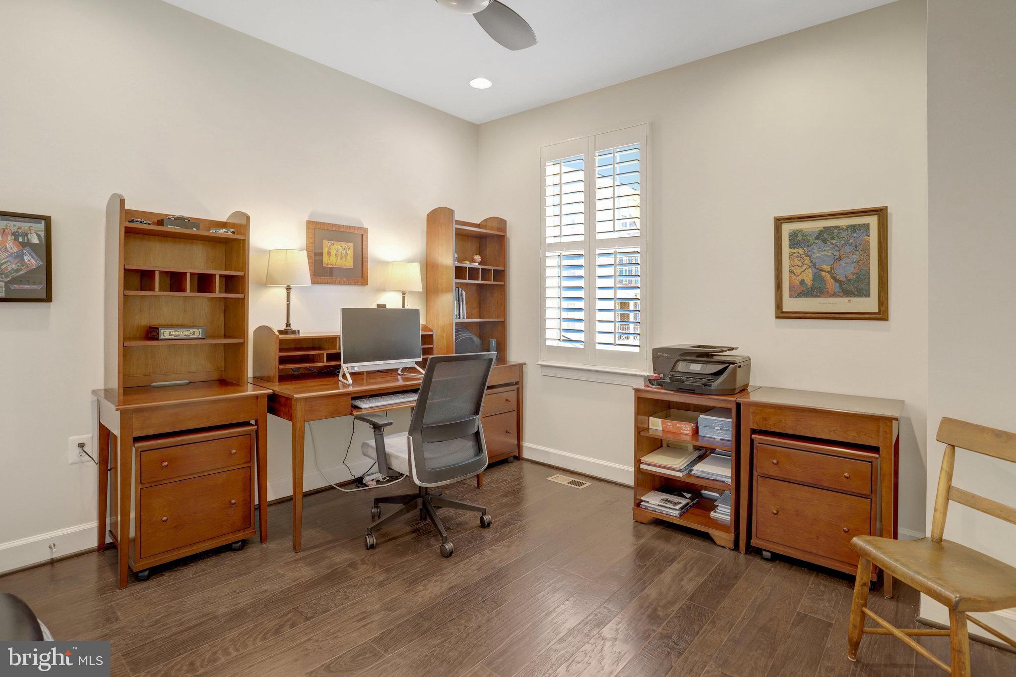 WALHAVEN AT KINGSTOWNE - Residential