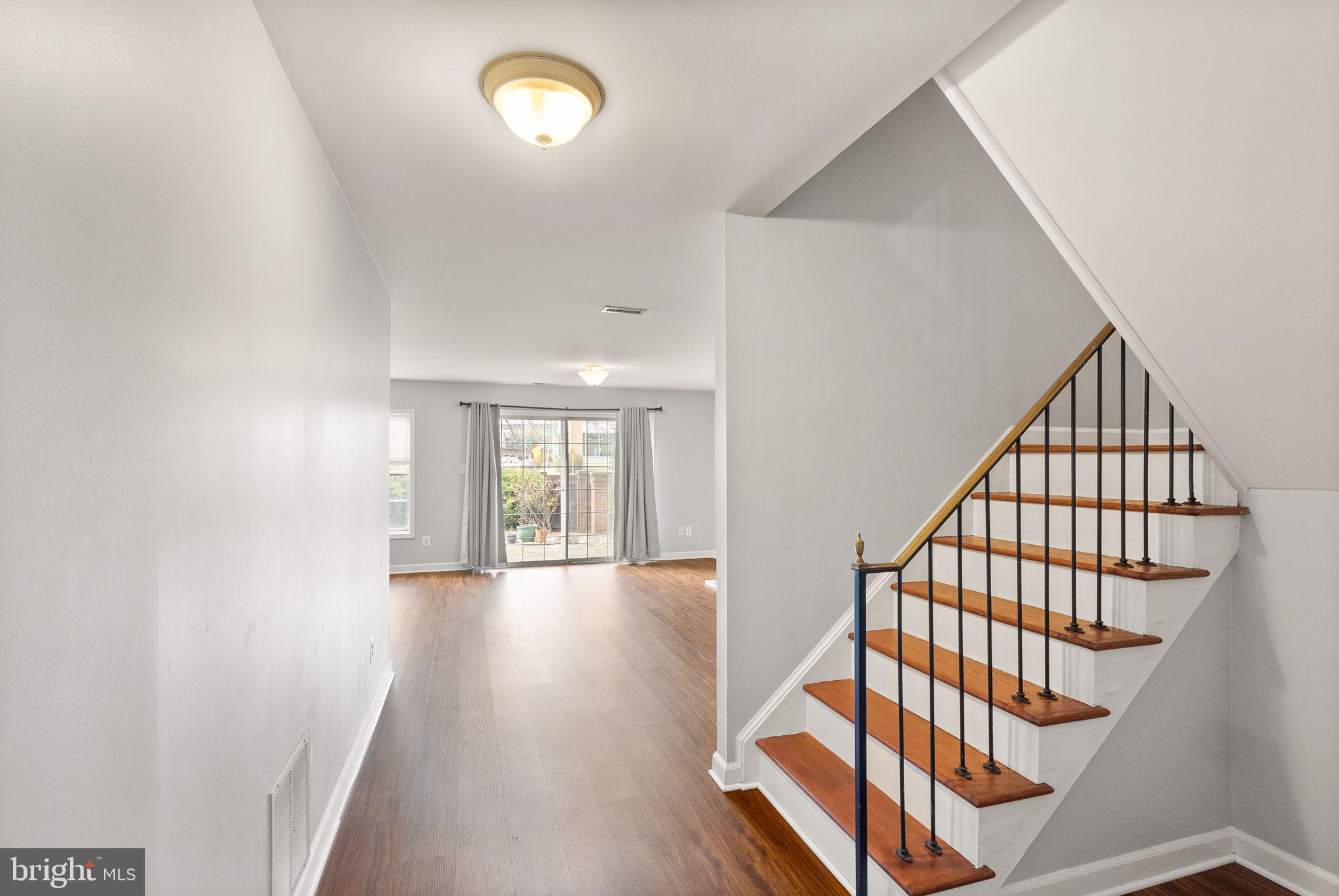 MCLEAN MEWS - Residential Lease