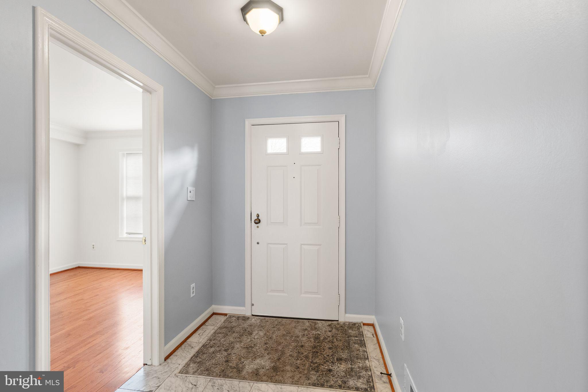 MCLEAN MEWS - Residential Lease