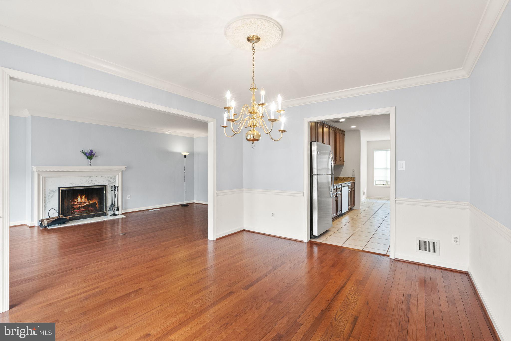 MCLEAN MEWS - Residential Lease