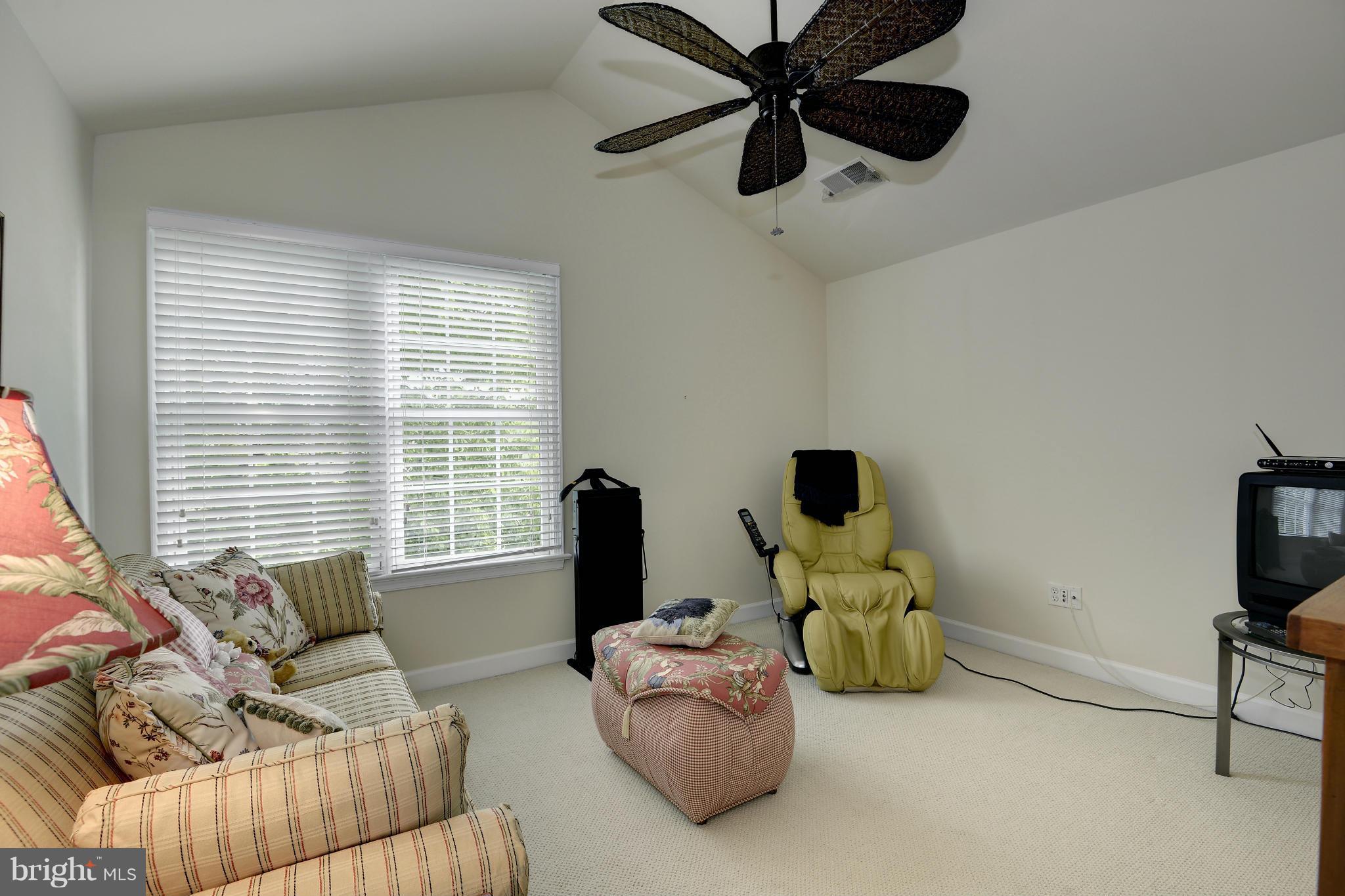 MCLEAN VILLAGE - Residential