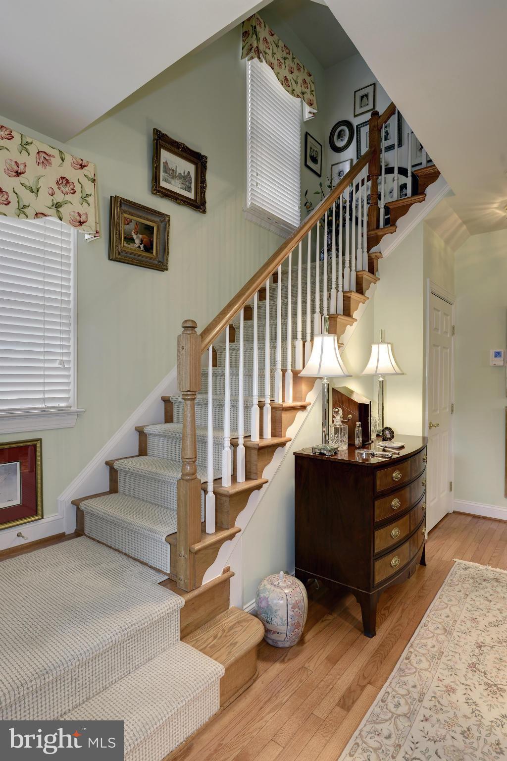 MCLEAN VILLAGE - Residential