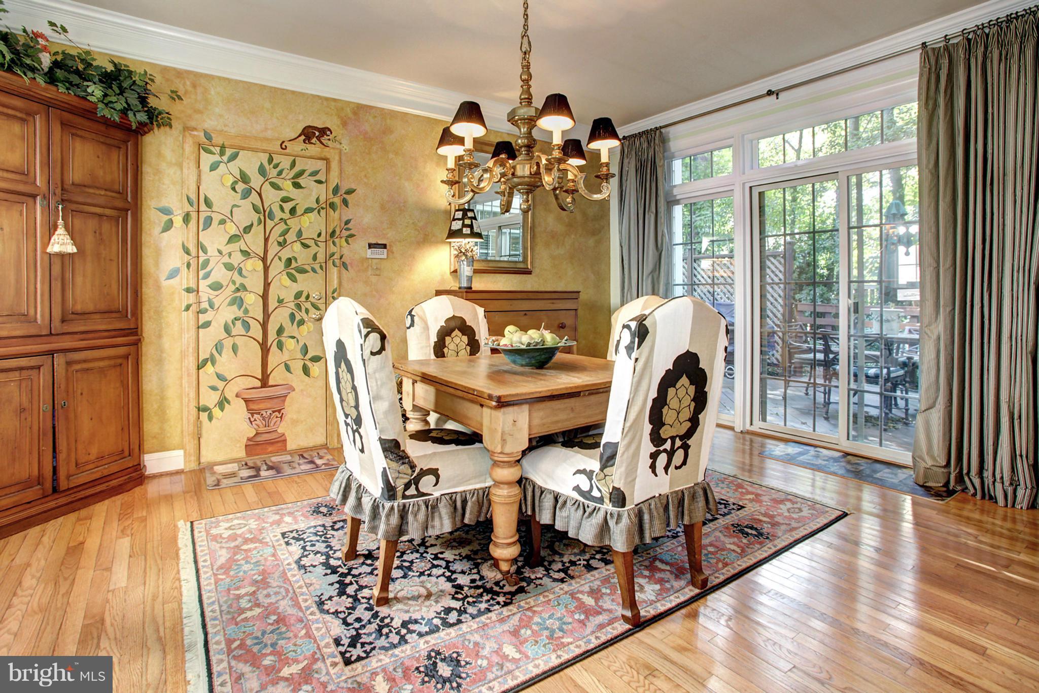 MCLEAN VILLAGE - Residential