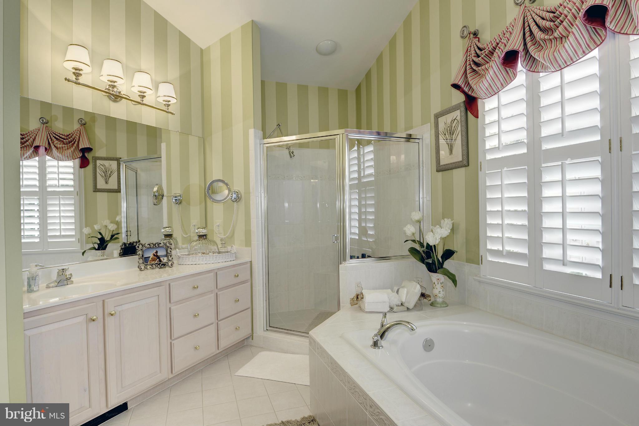 MCLEAN VILLAGE - Residential