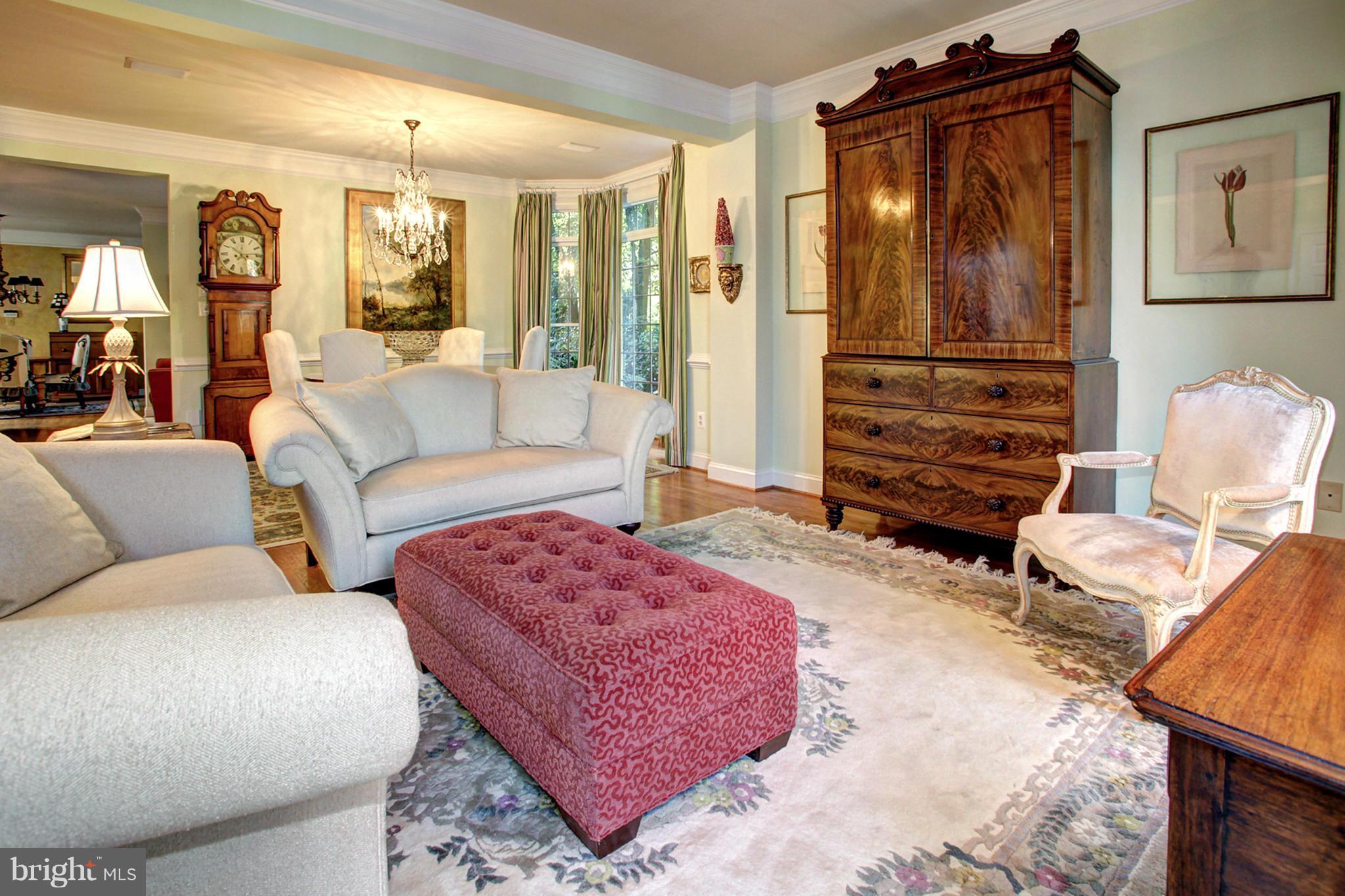 MCLEAN VILLAGE - Residential