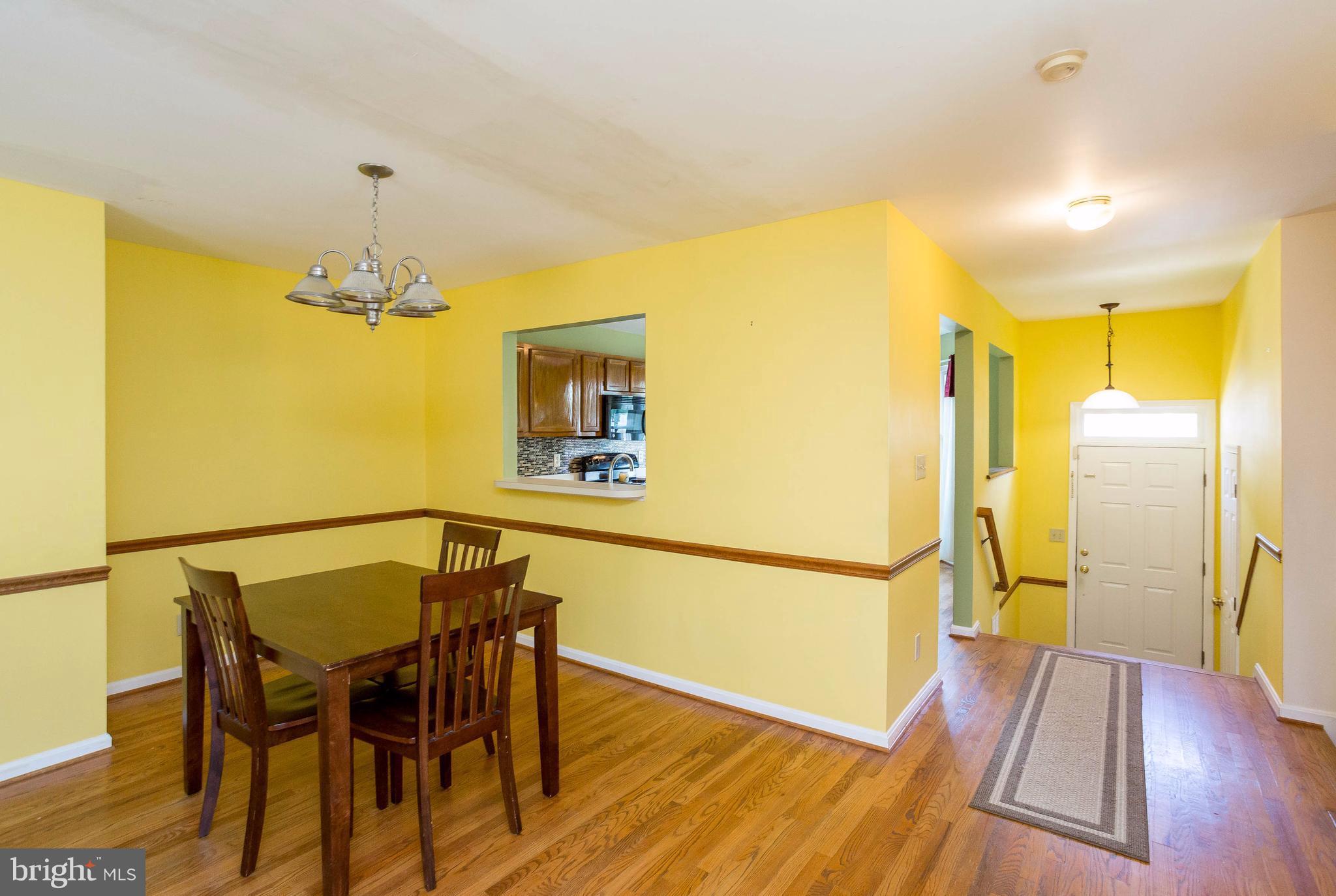 SPRING KNOLL - Residential