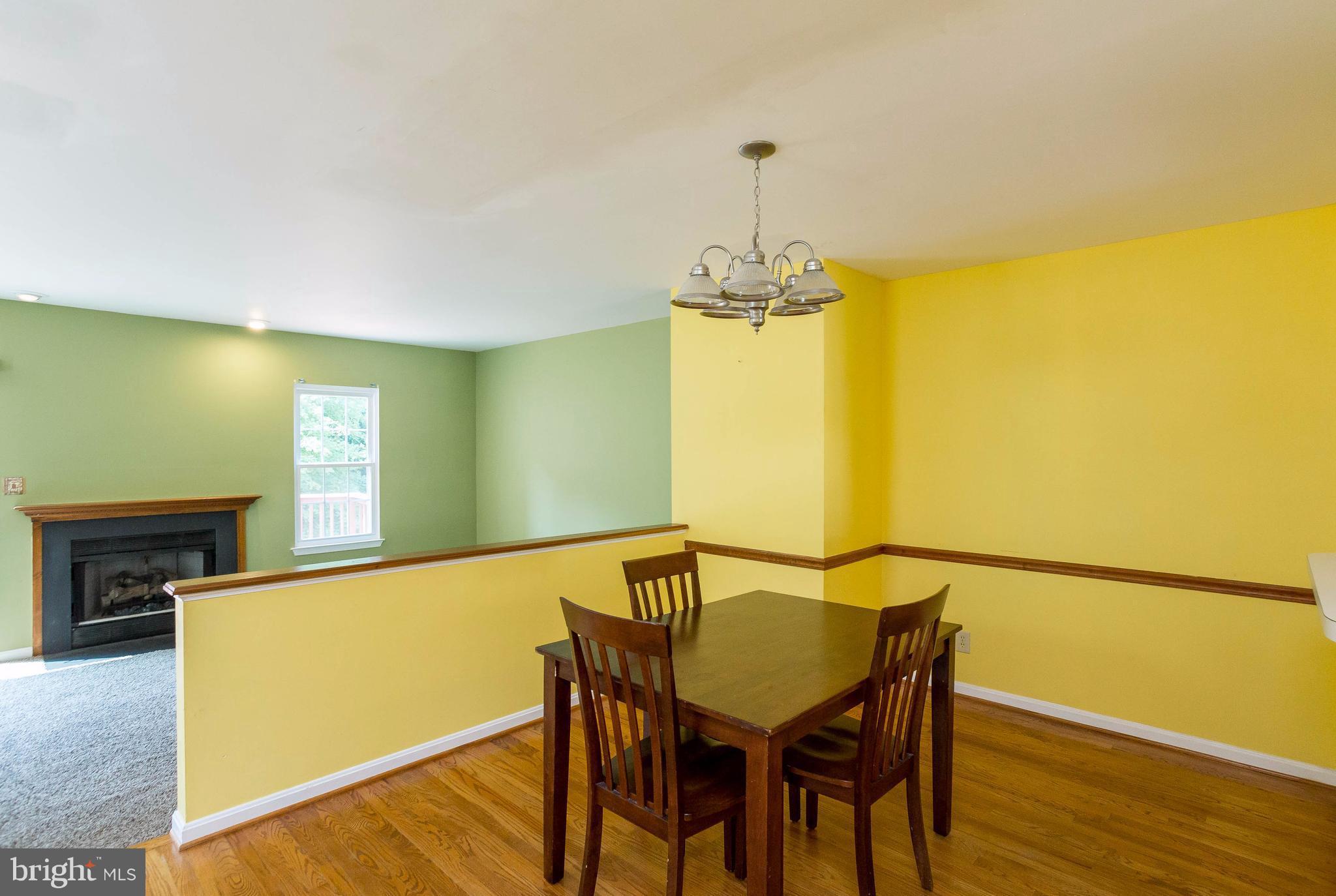 SPRING KNOLL - Residential