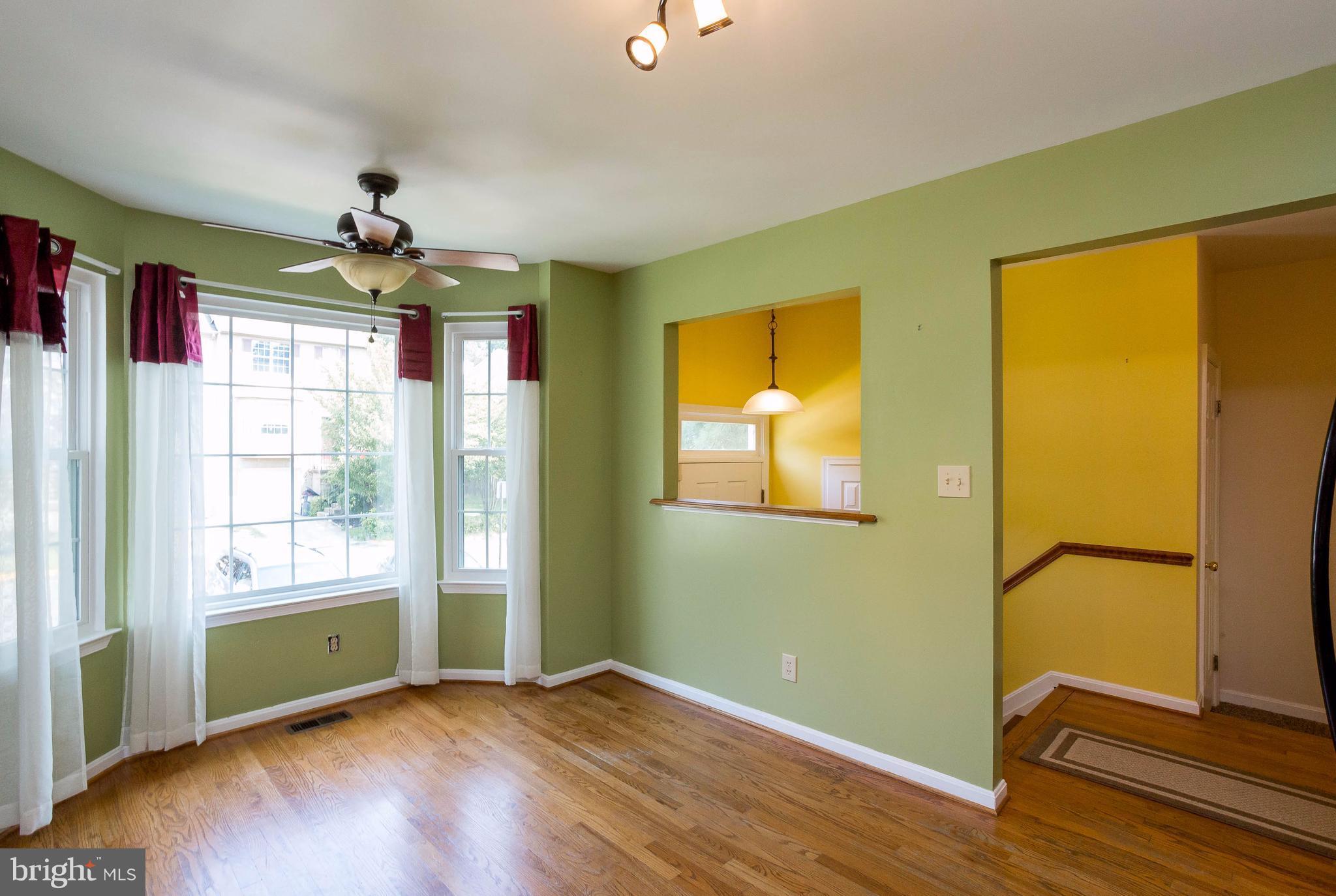 SPRING KNOLL - Residential