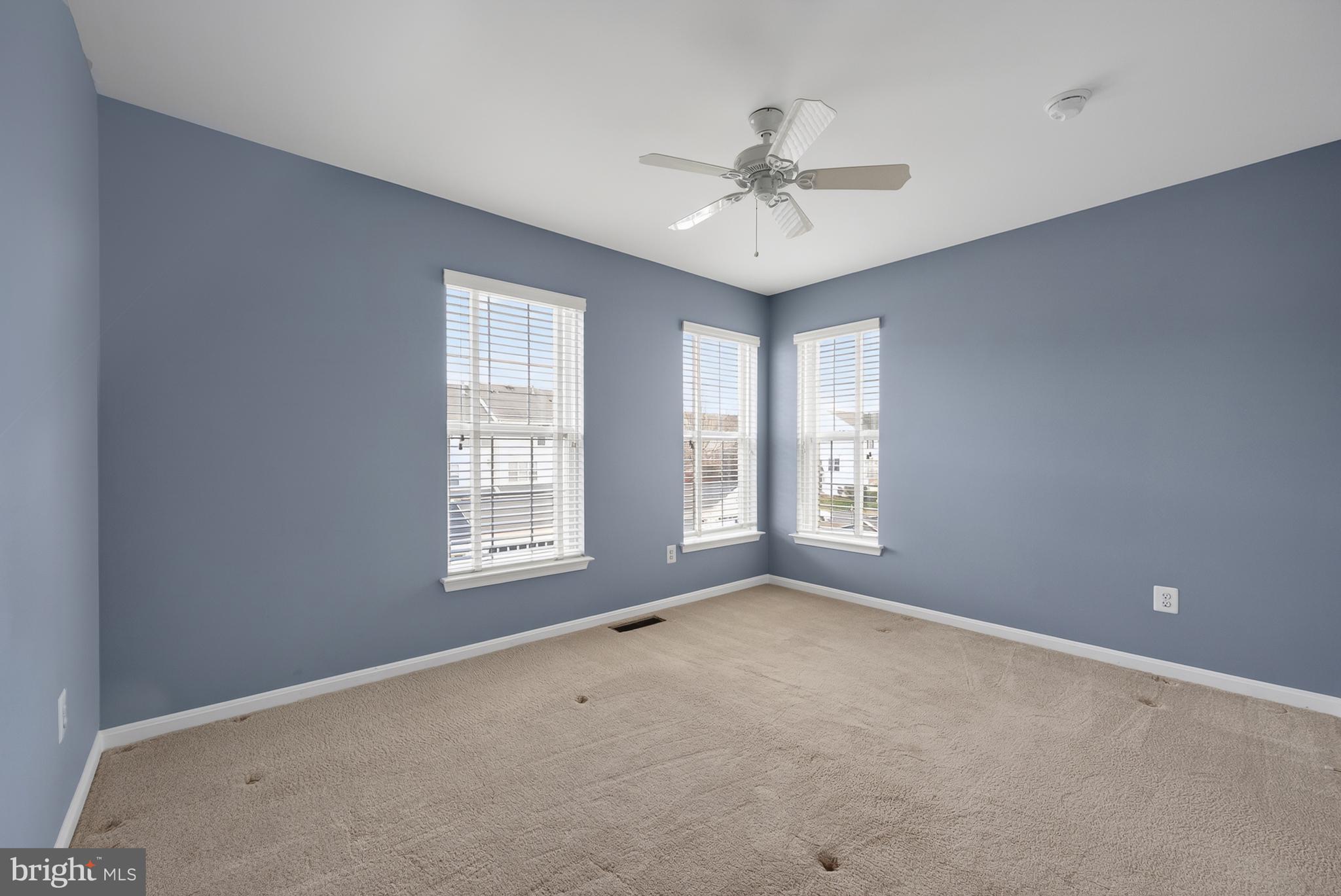 SOUTH RIDING - Residential