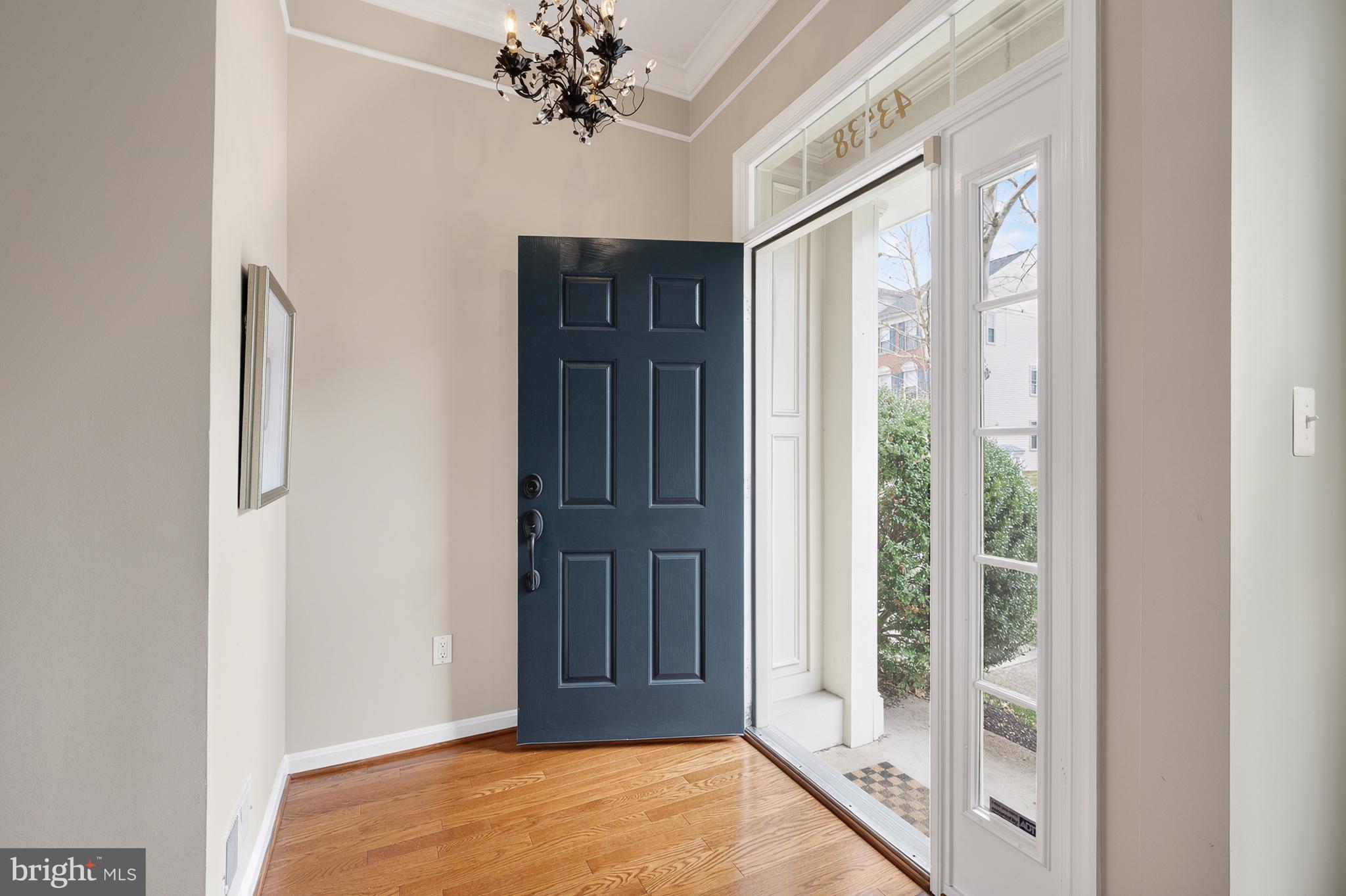 SOUTH RIDING - Residential