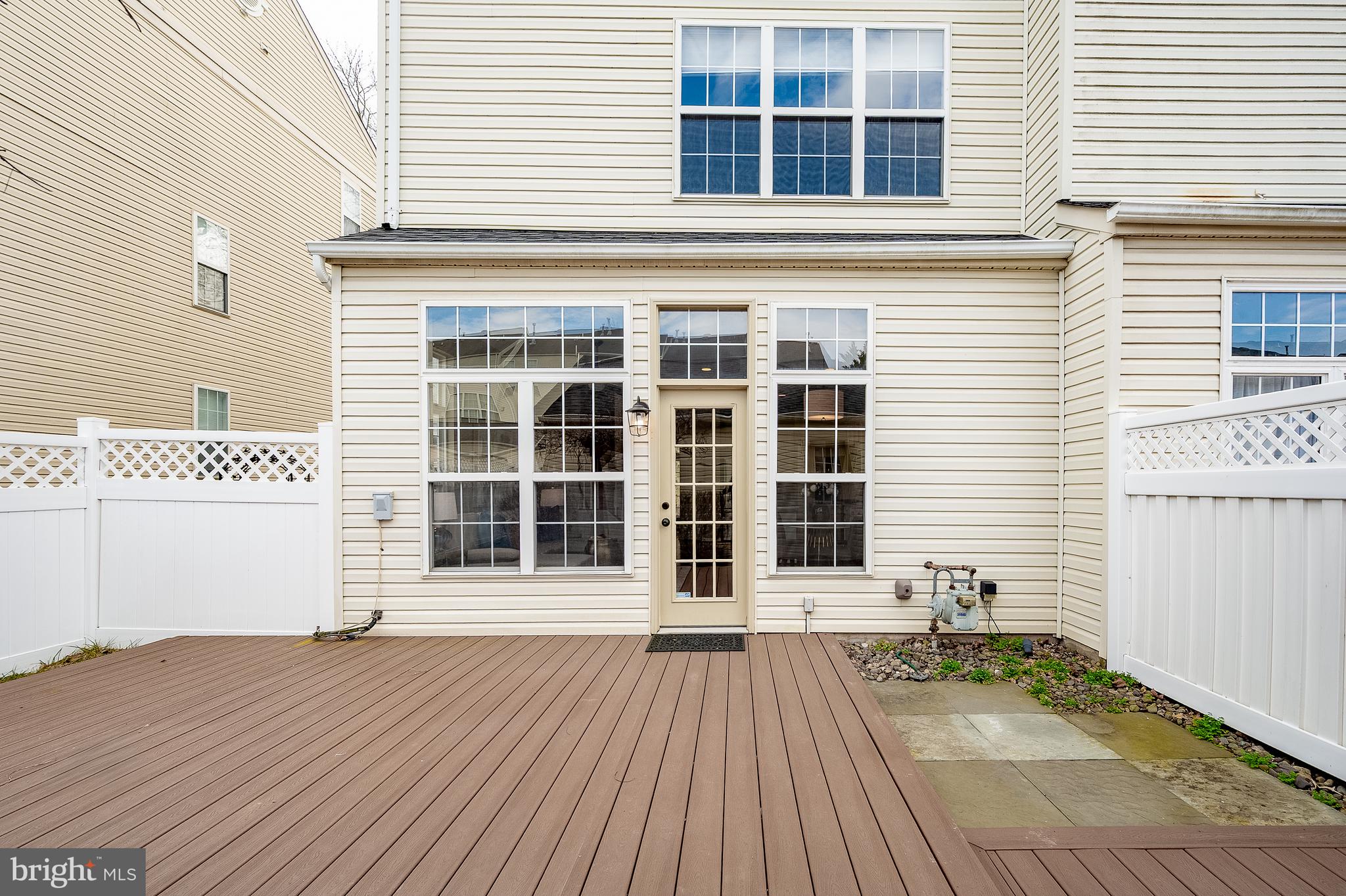 SOUTH RIDING - Residential