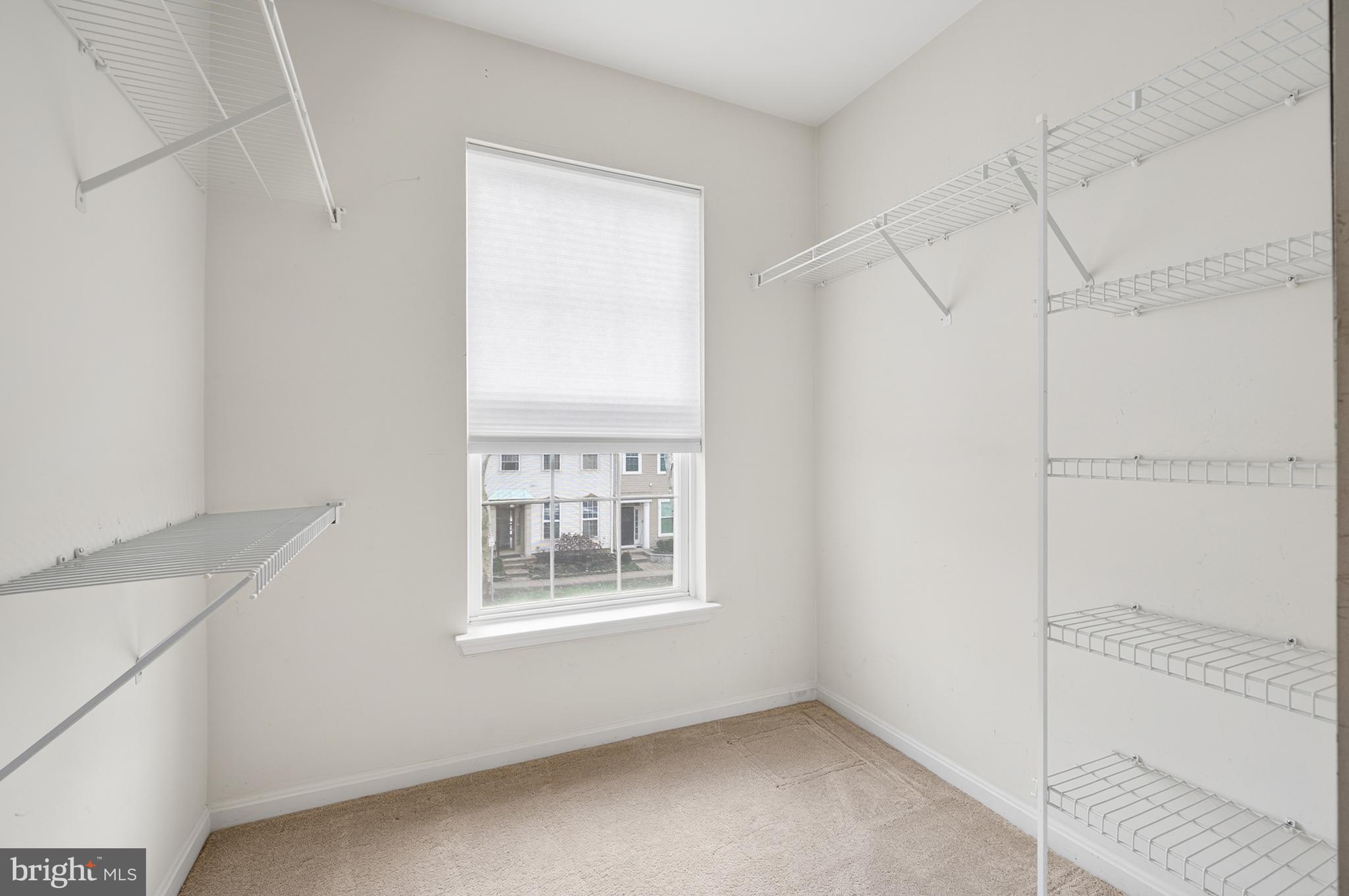 SOUTH RIDING - Residential