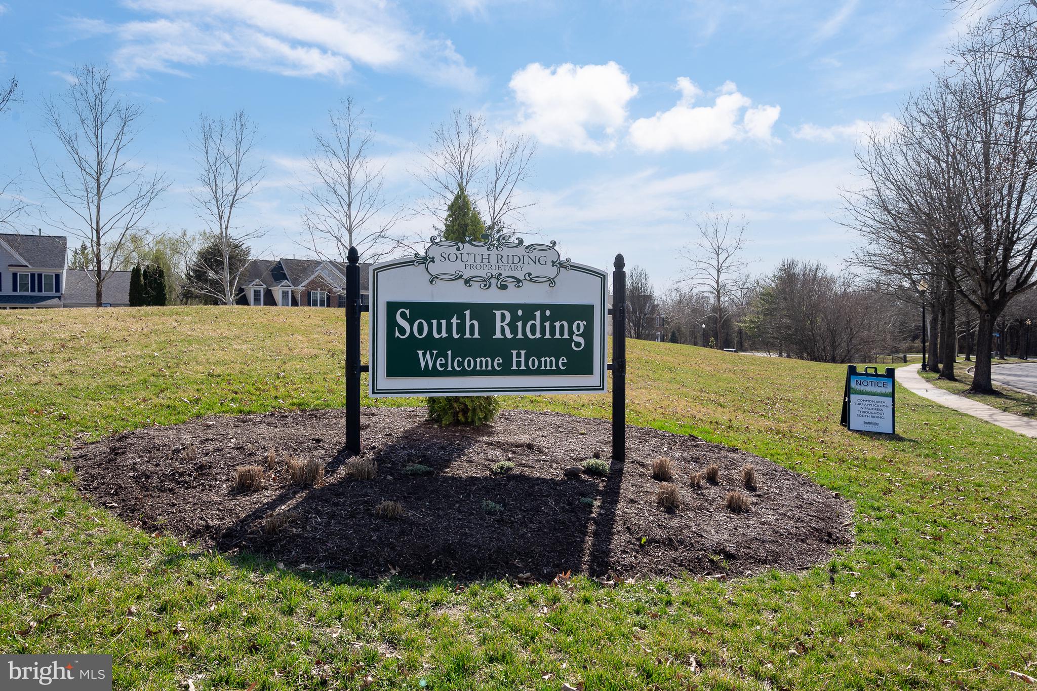 SOUTH RIDING - Residential