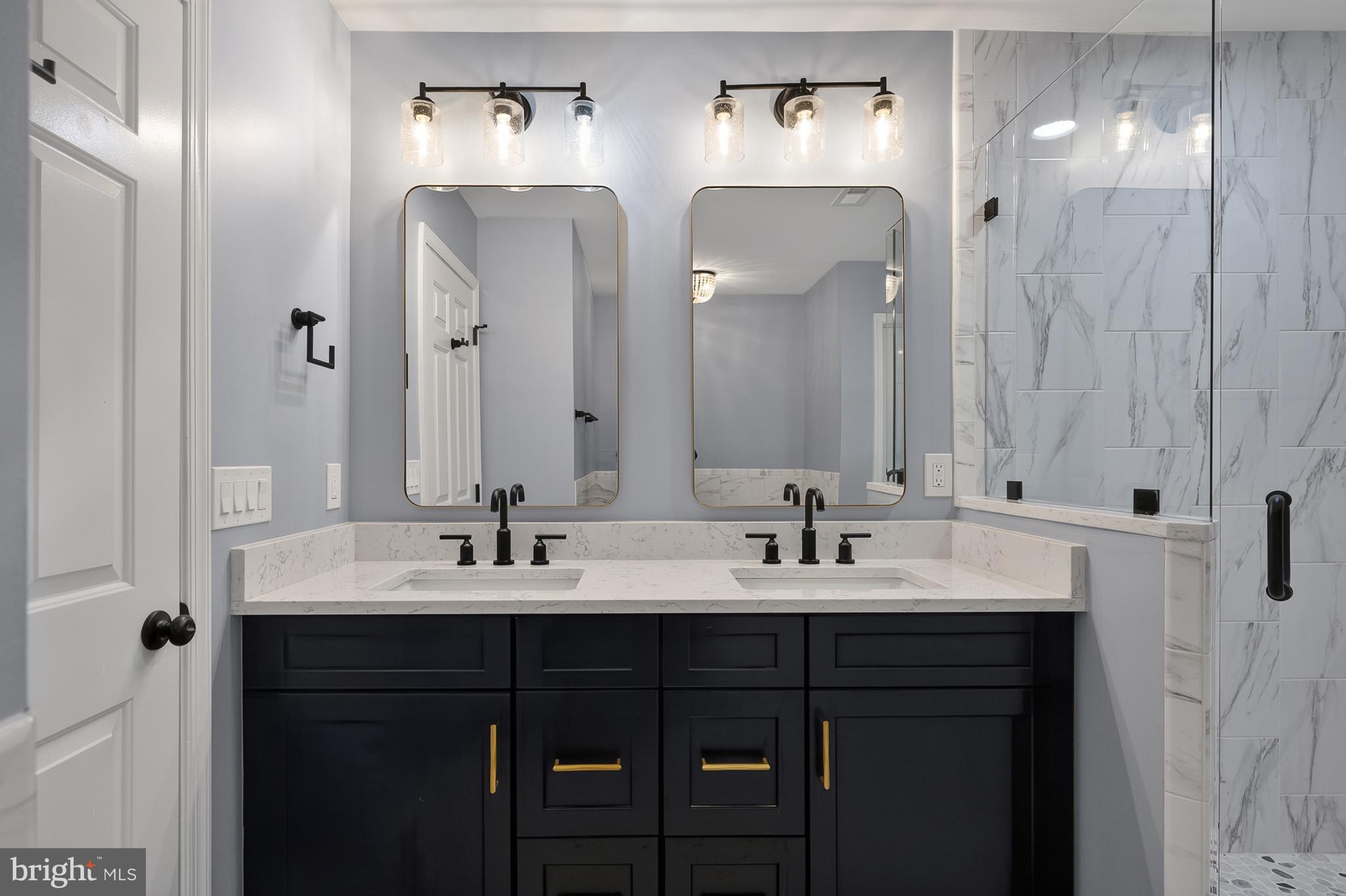 SOUTH RIDING - Residential