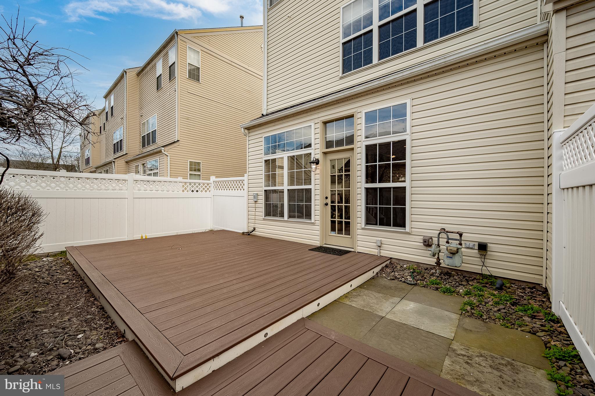 SOUTH RIDING - Residential