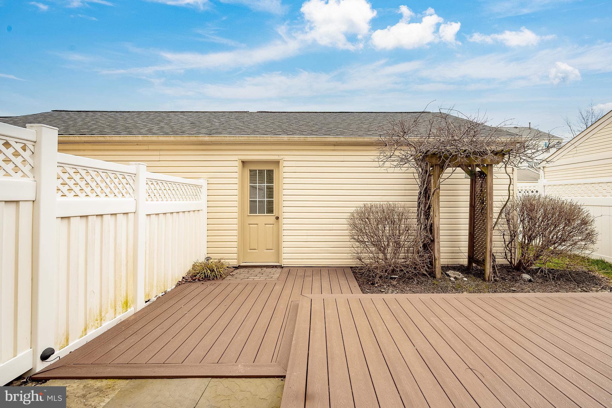 SOUTH RIDING - Residential