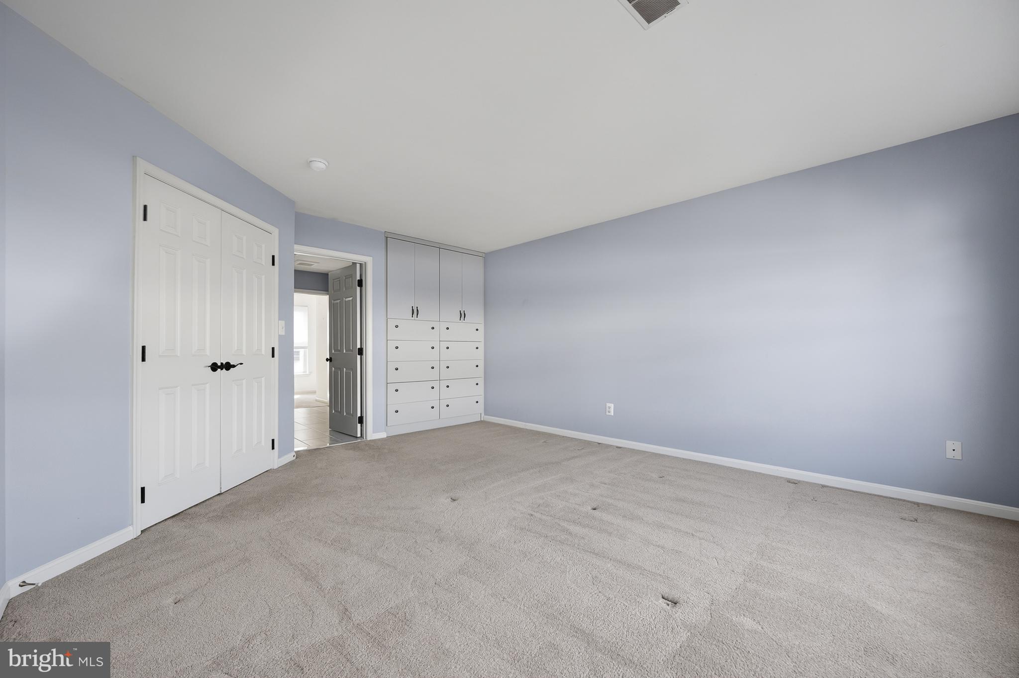 SOUTH RIDING - Residential