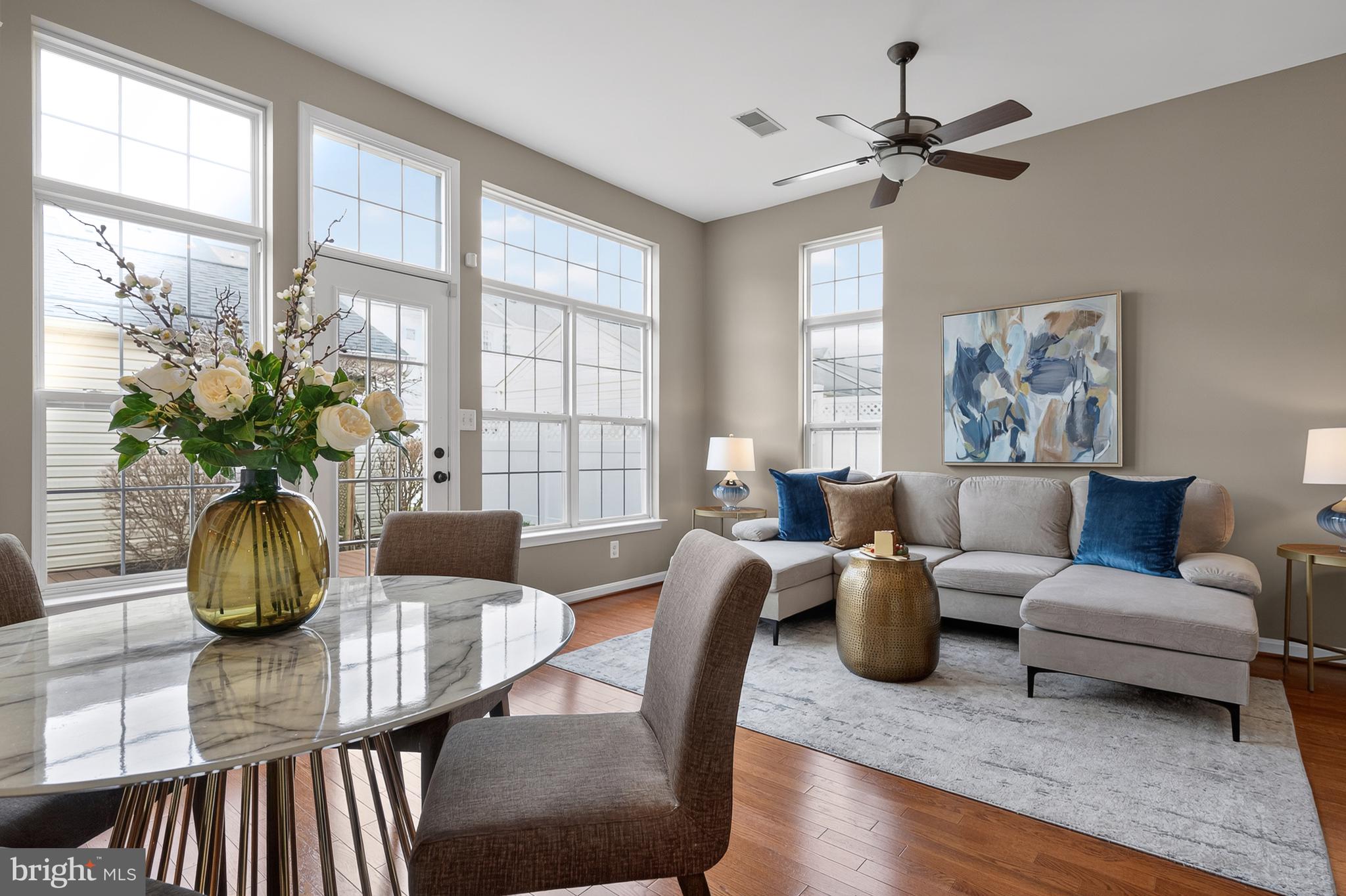 SOUTH RIDING - Residential