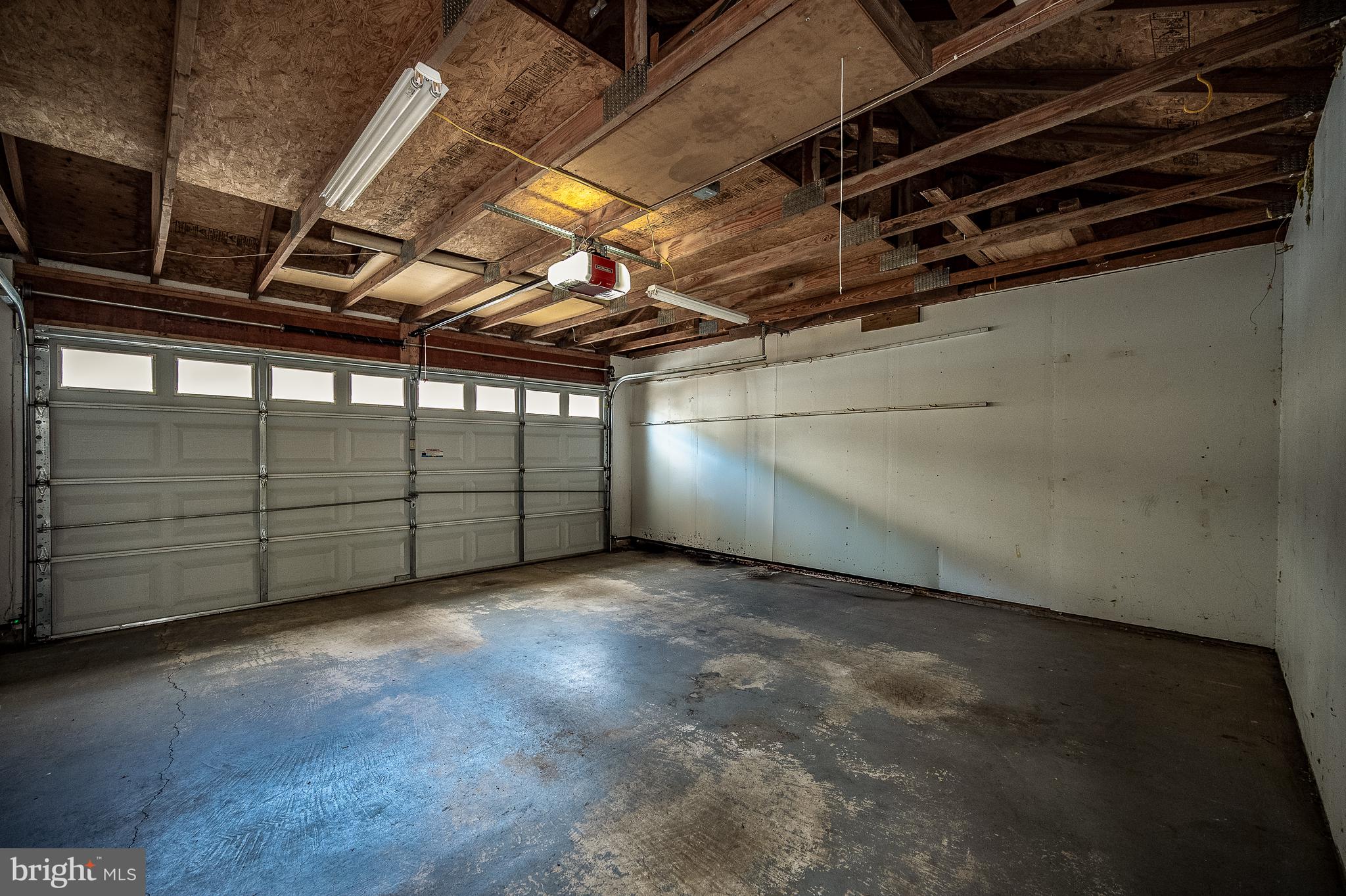 SOUTH RIDING - Residential