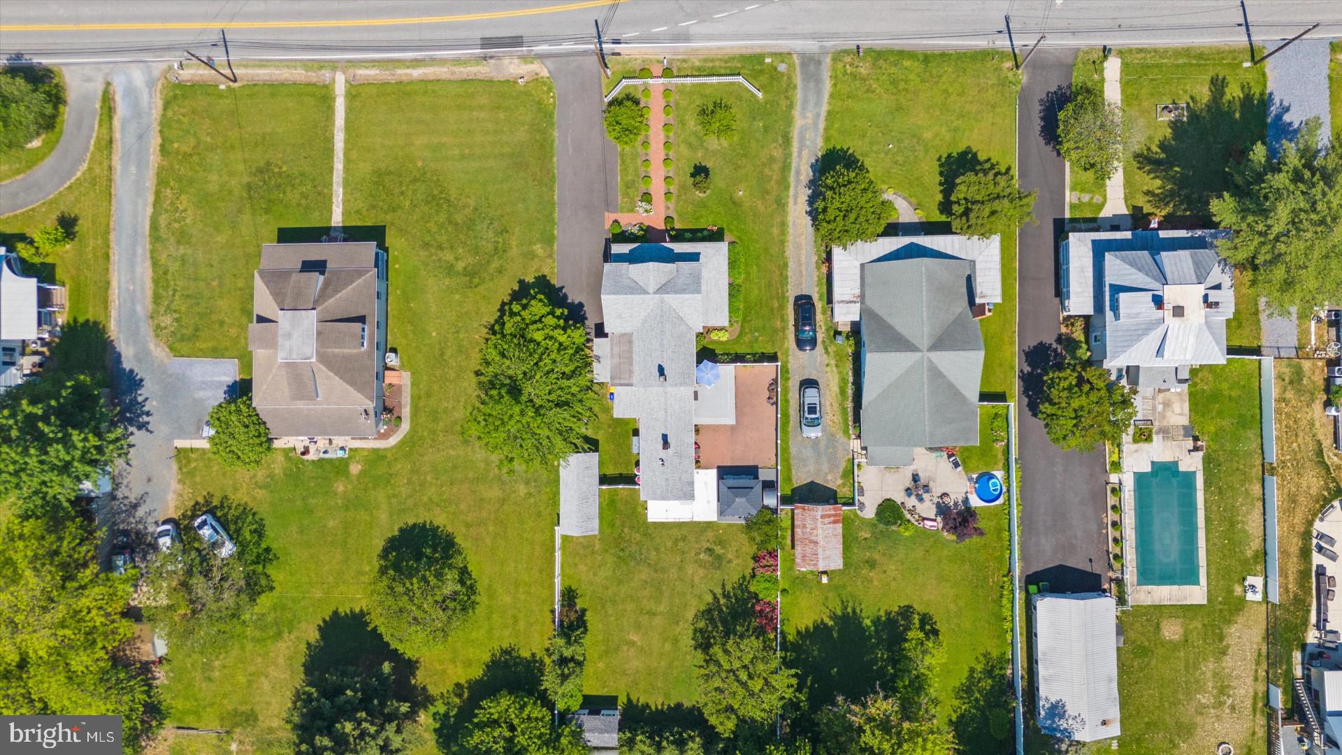 618 LOVE POINT ROAD