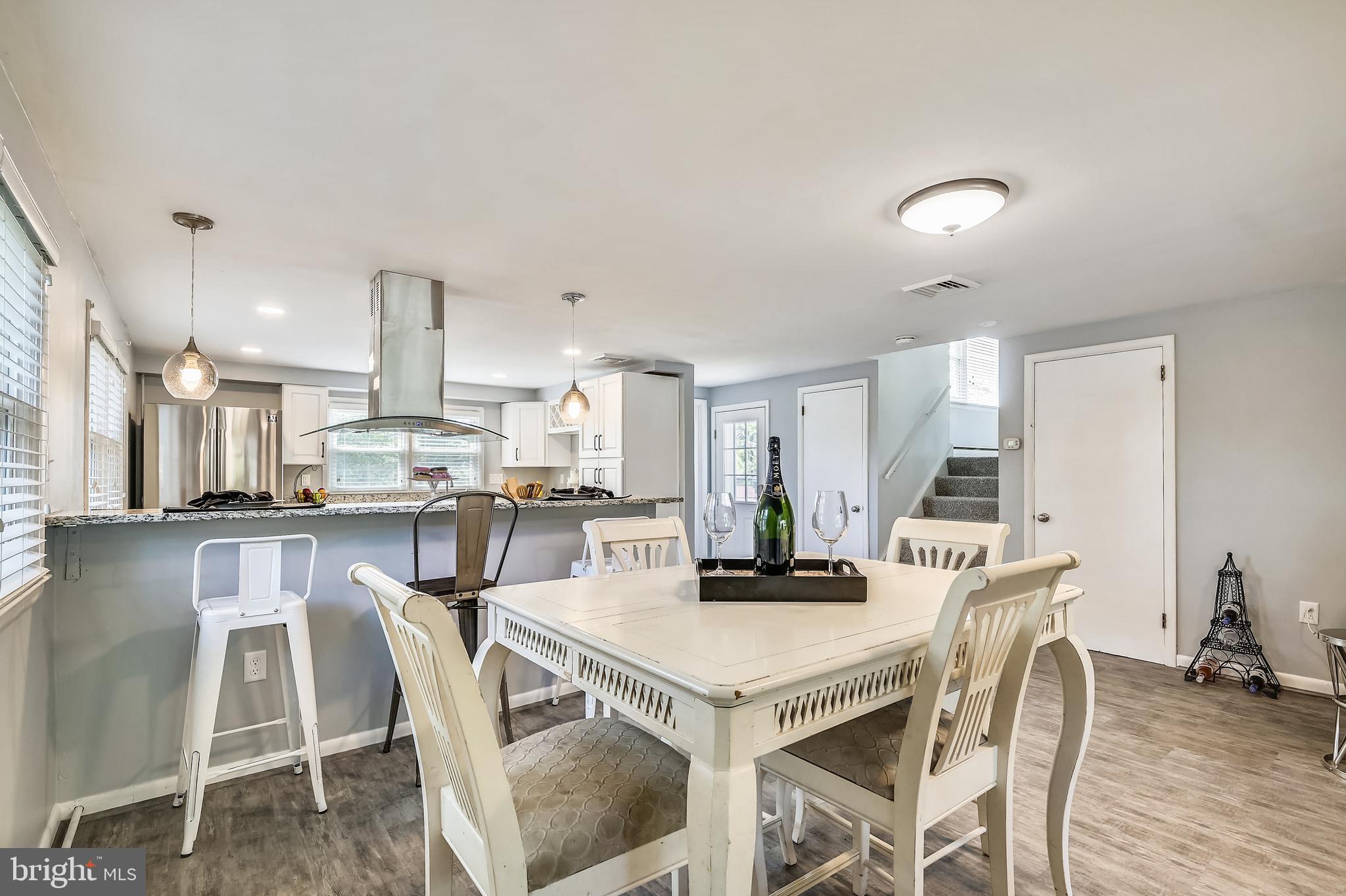 CAMPUS HILLS - Residential