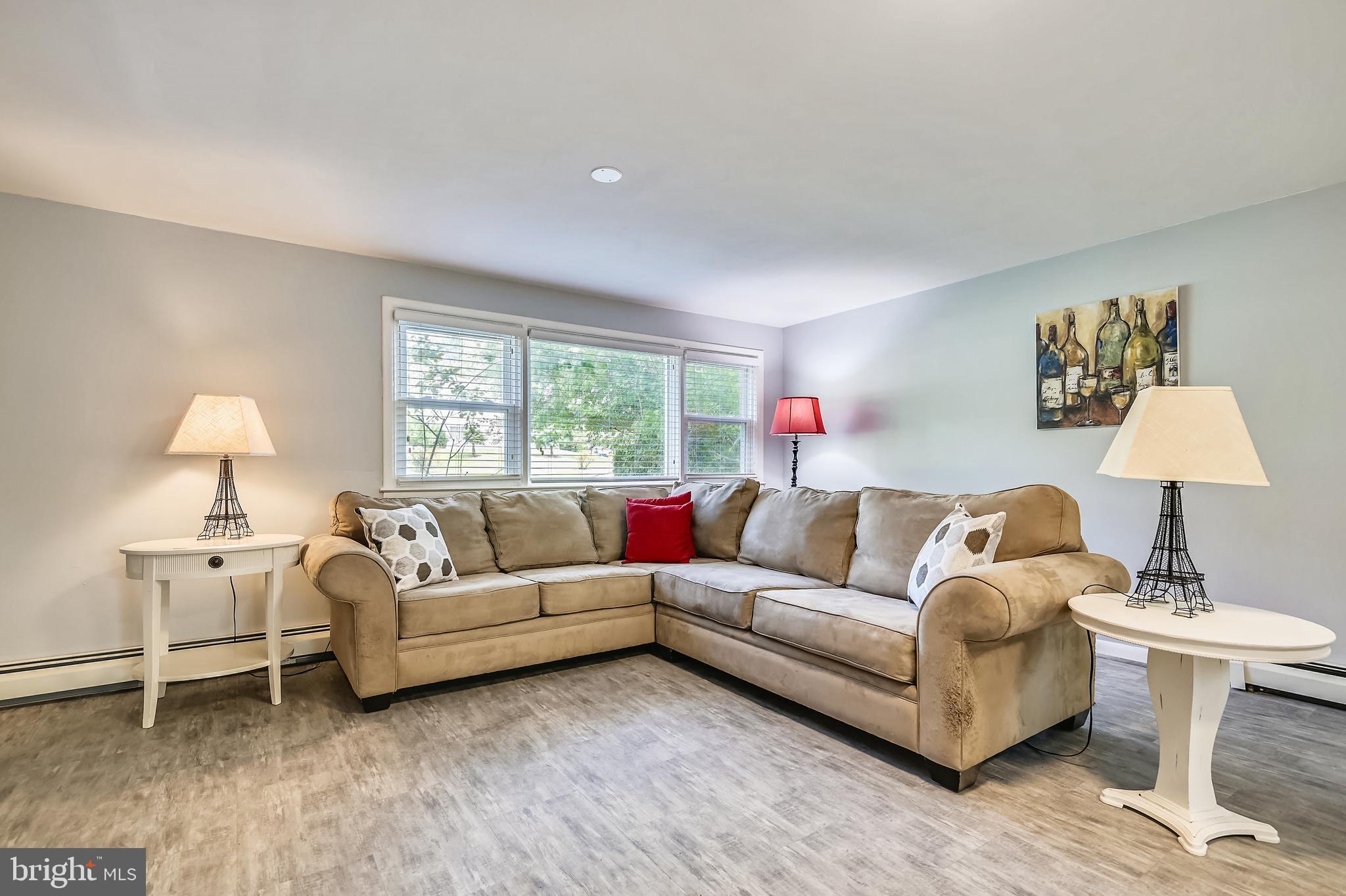 CAMPUS HILLS - Residential