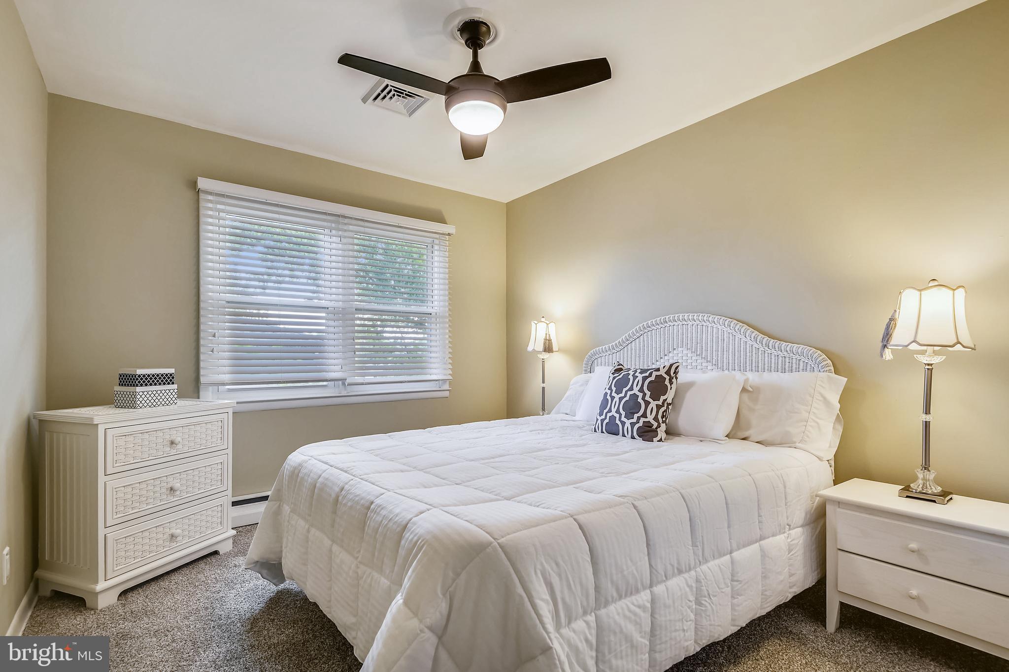 CAMPUS HILLS - Residential