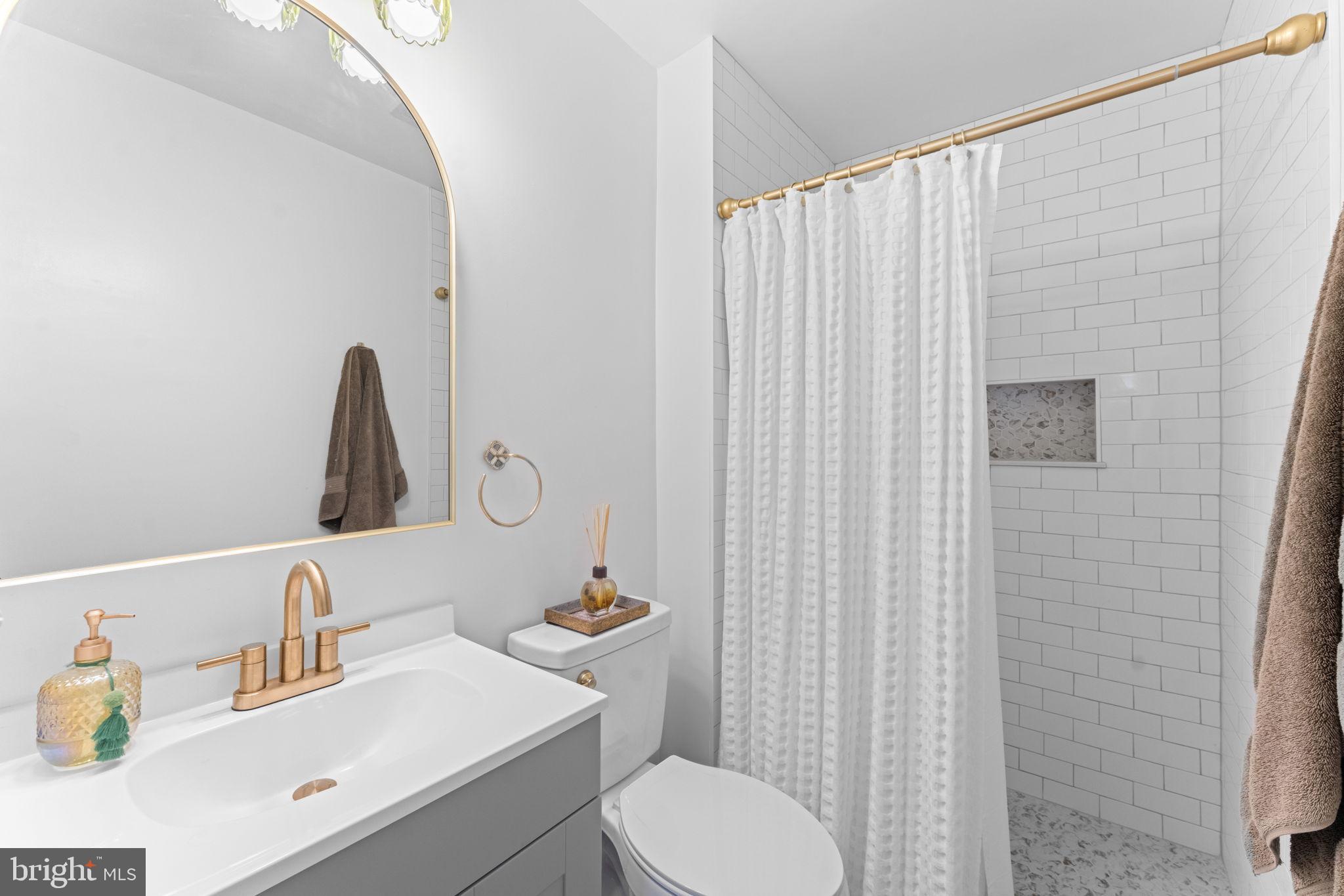 HERITAGE GATE - Residential