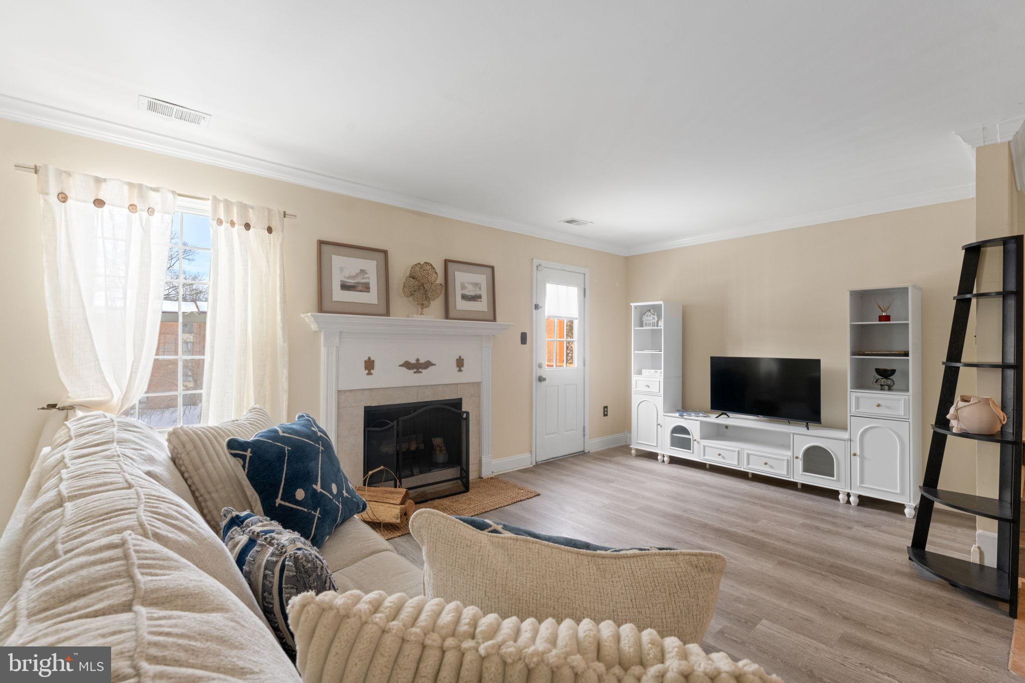 HERITAGE GATE - Residential