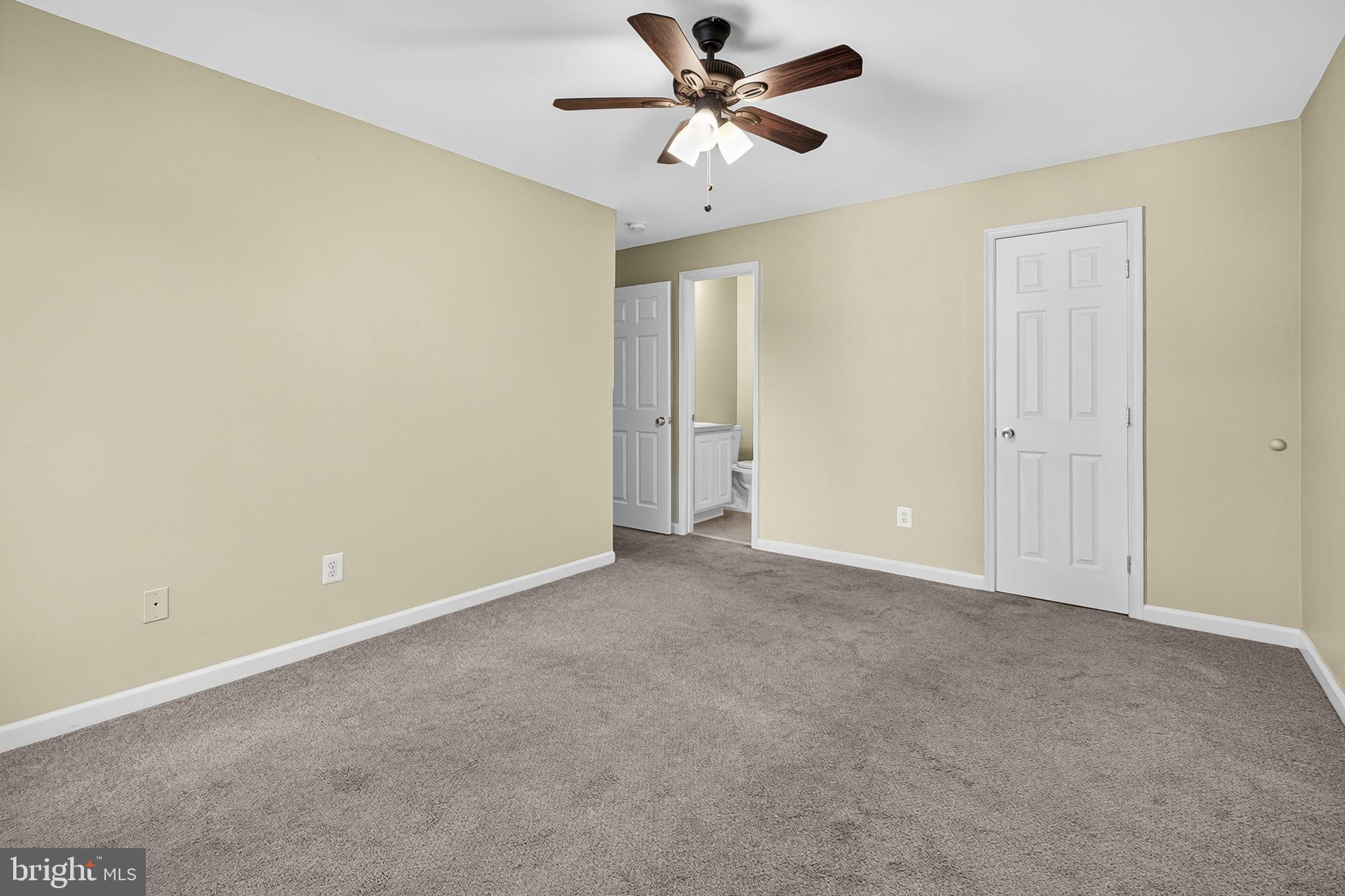 THE OASIS CONDOMINIUMS - Residential