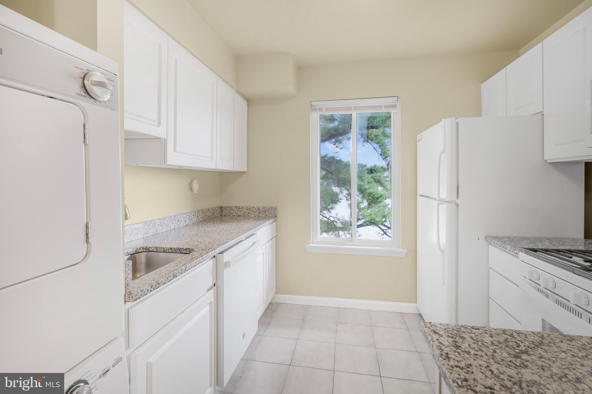 THE OASIS CONDOMINIUMS - Residential