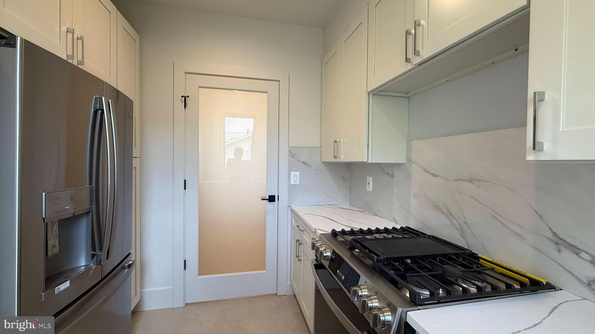 DEVON PARK - Residential