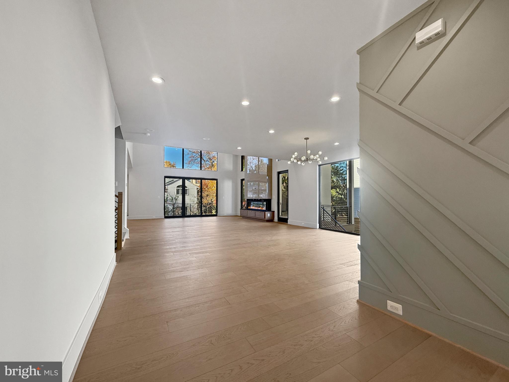 DEVON PARK - Residential