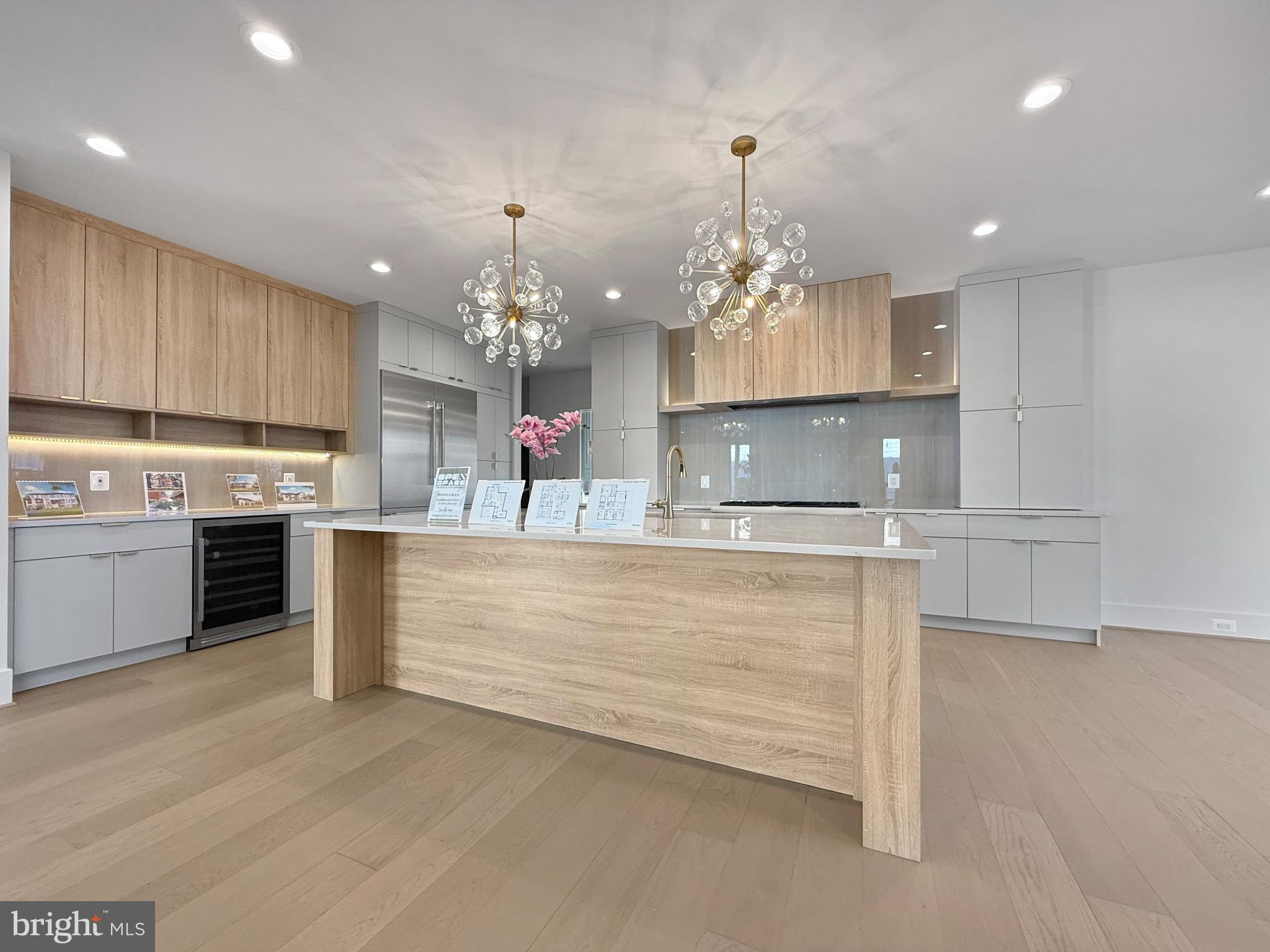 DEVON PARK - Residential