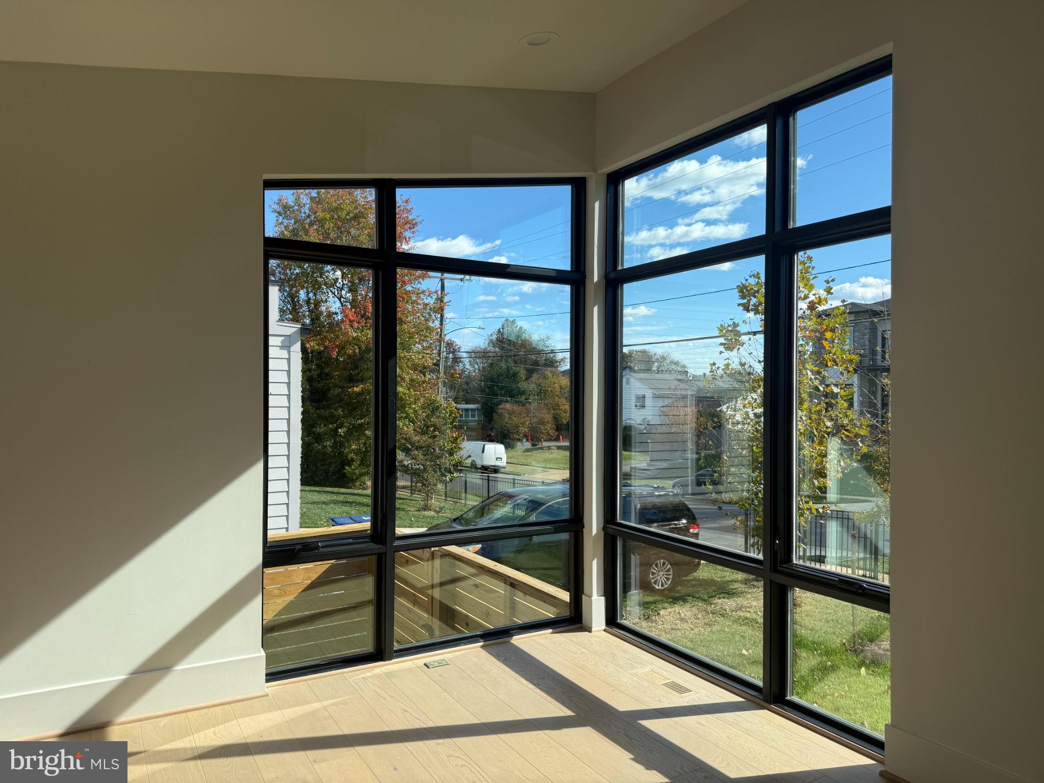 DEVON PARK - Residential