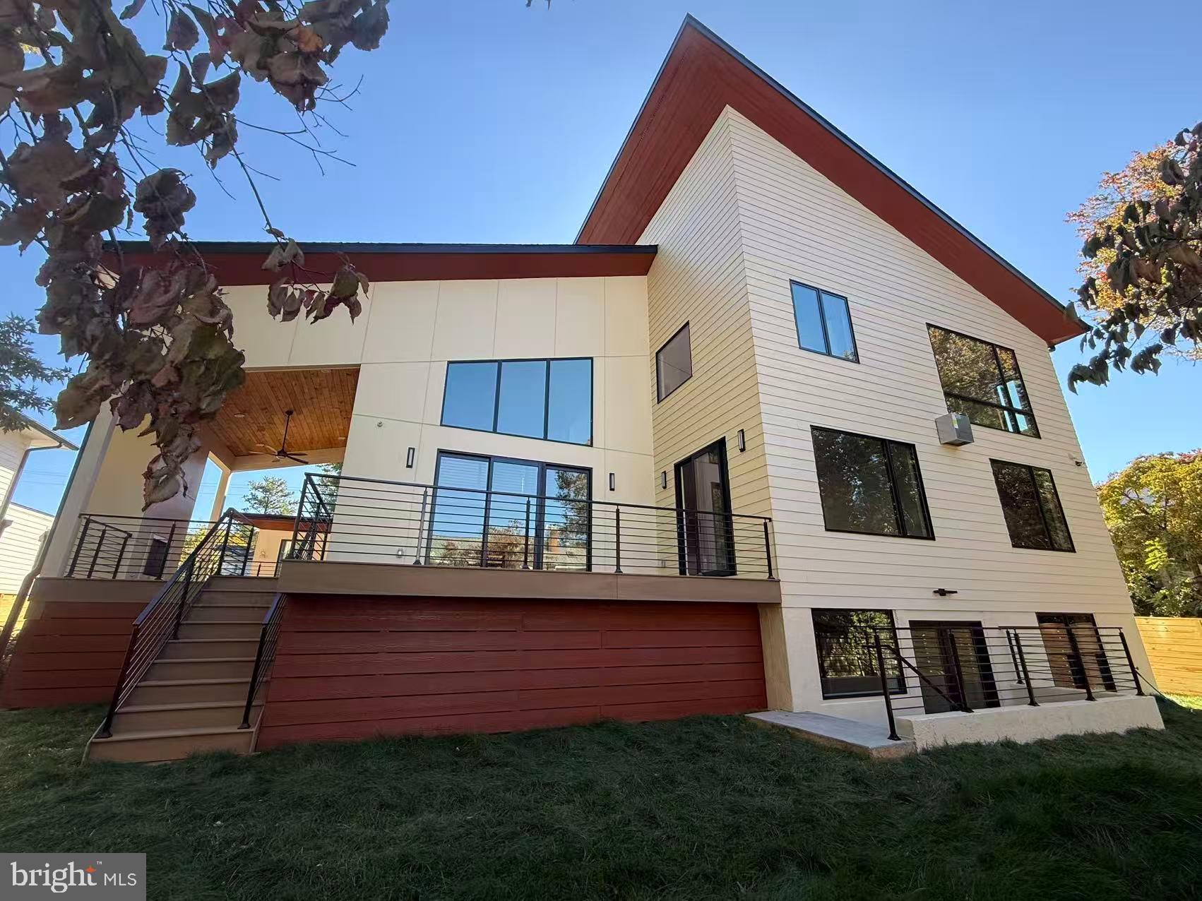 6816 DEAN DRIVE
